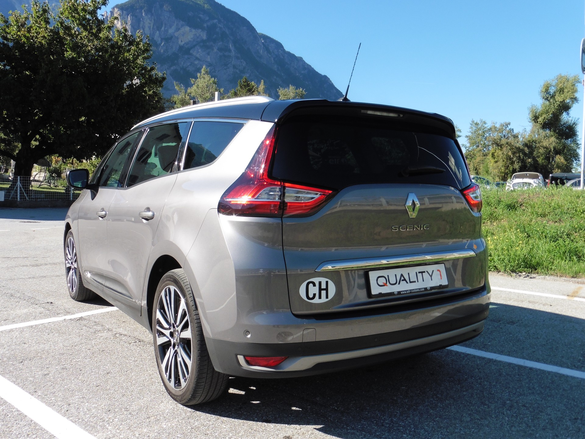 RENAULT Grand Scénic 1.6 dCi Initiale Paris EDC-image-5