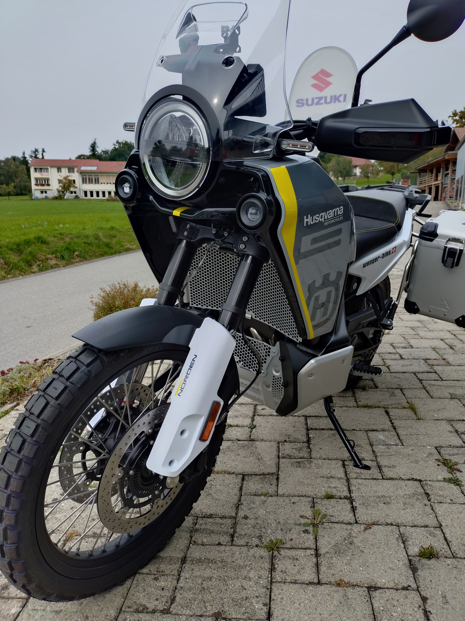 HUSQVARNA Norden 901-image-4