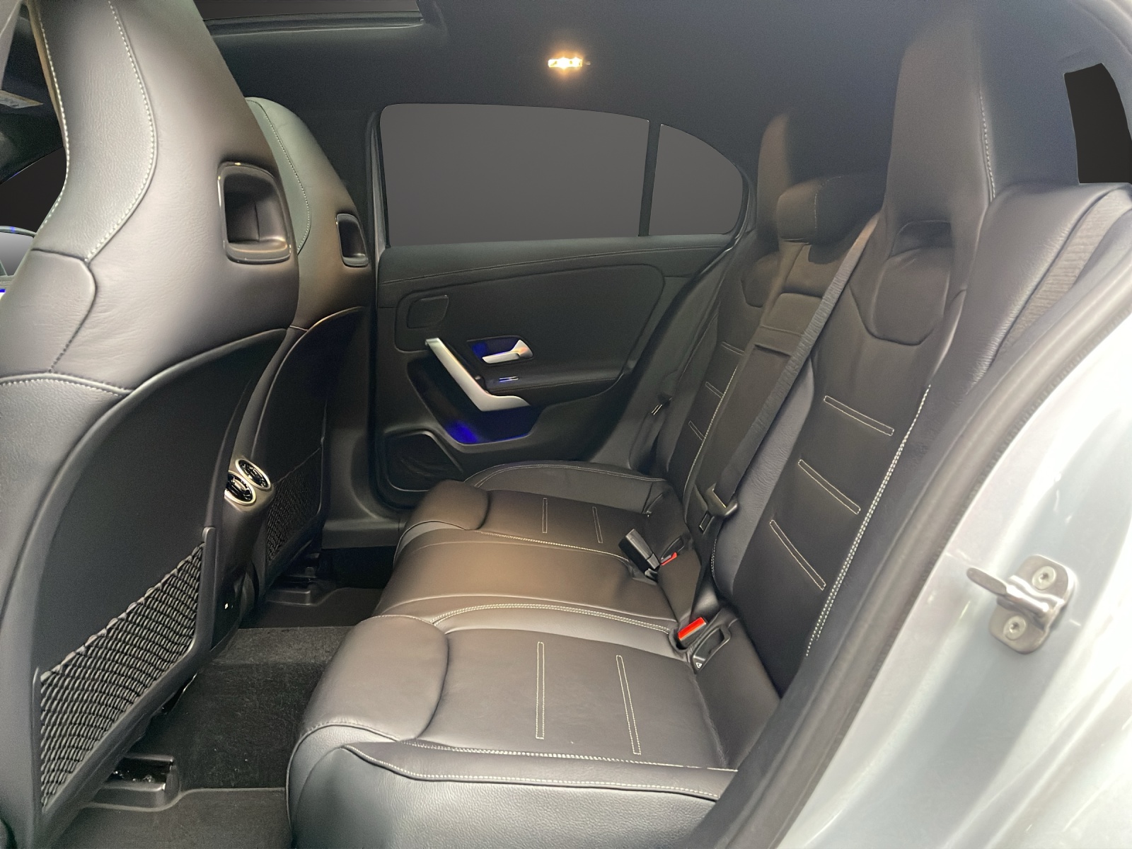 MERCEDES-BENZ A 250 4Matic 8G-DCT-image-9
