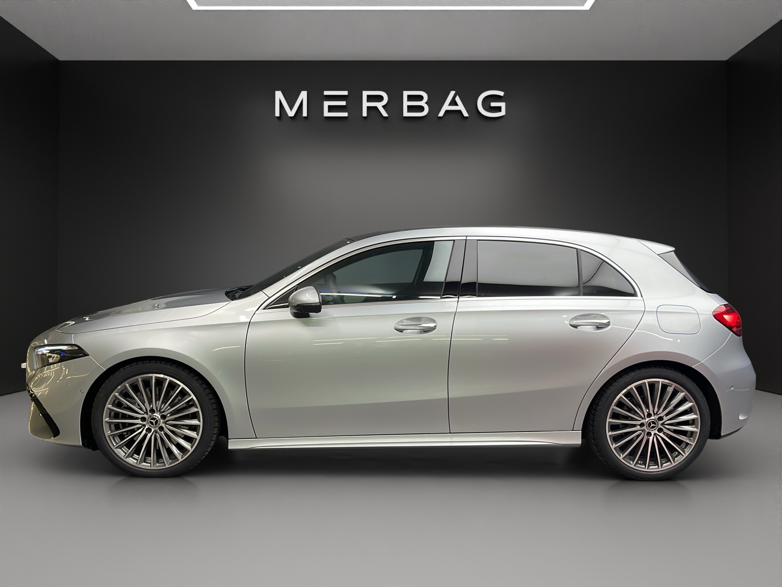 MERCEDES-BENZ A 250 4Matic 8G-DCT-image-2