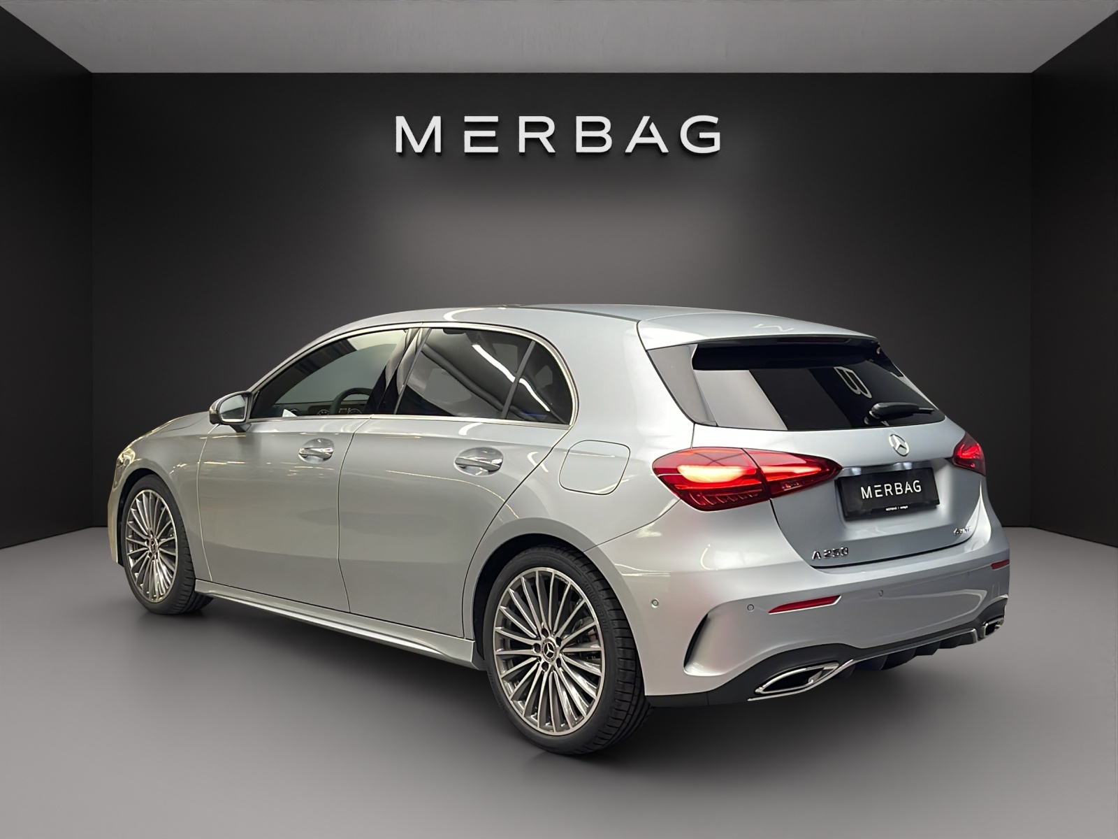 MERCEDES-BENZ A 250 4Matic 8G-DCT-image-3