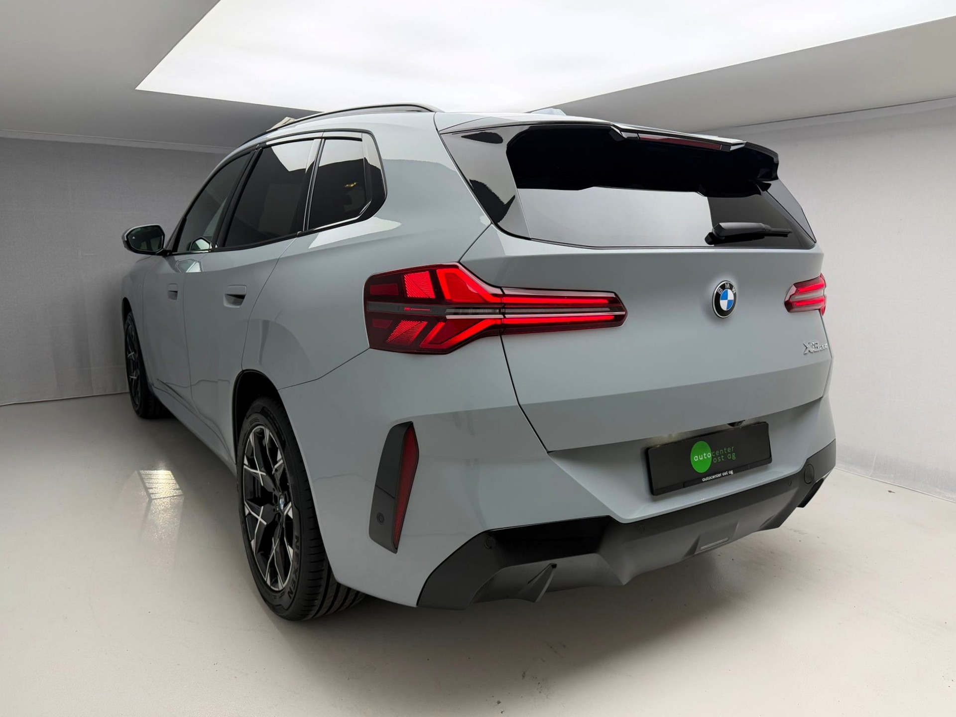 BMW X3 xDrive 48V 20d M Sport Pro-showroom-element-3