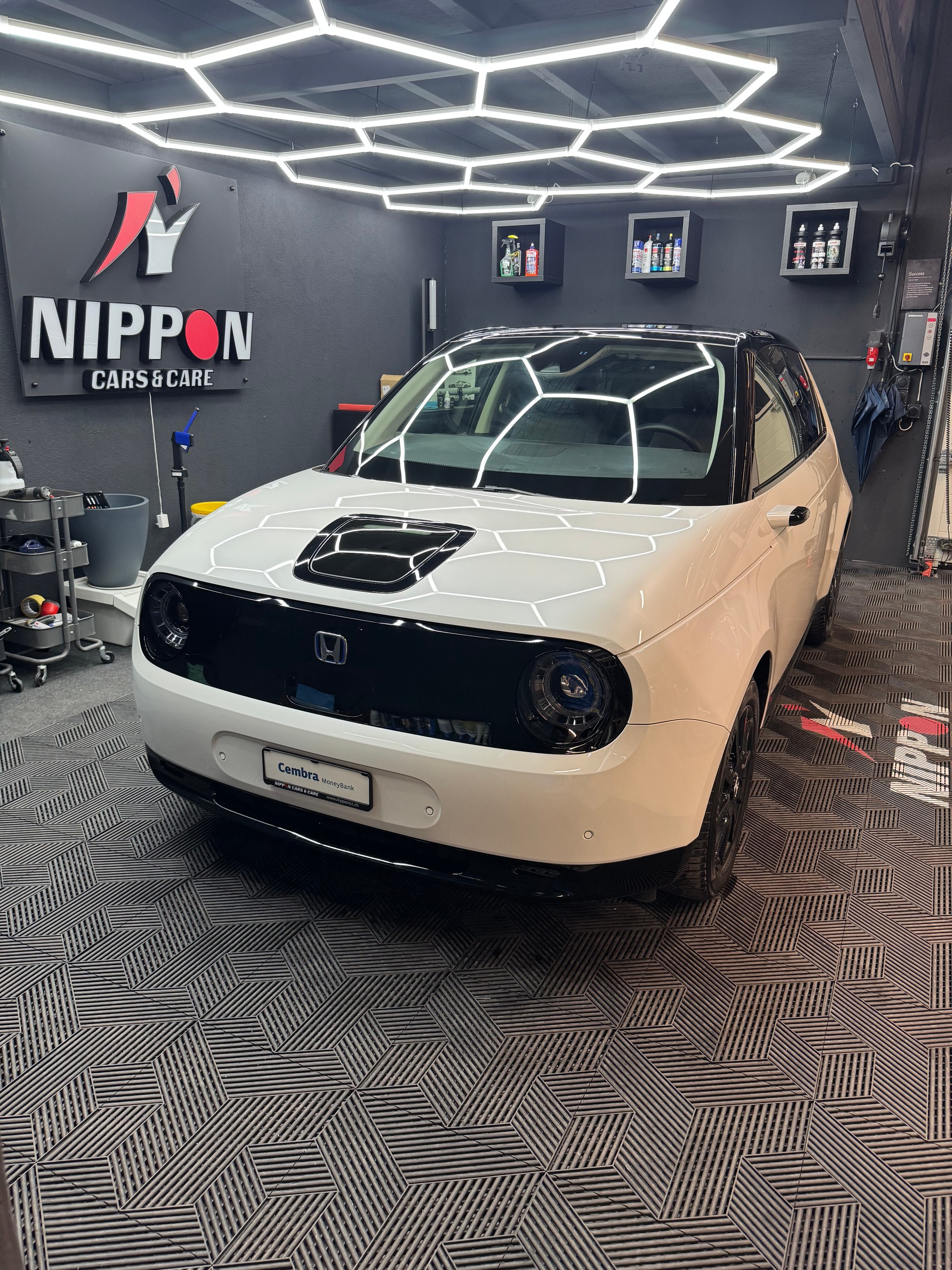 HONDA e-image-2