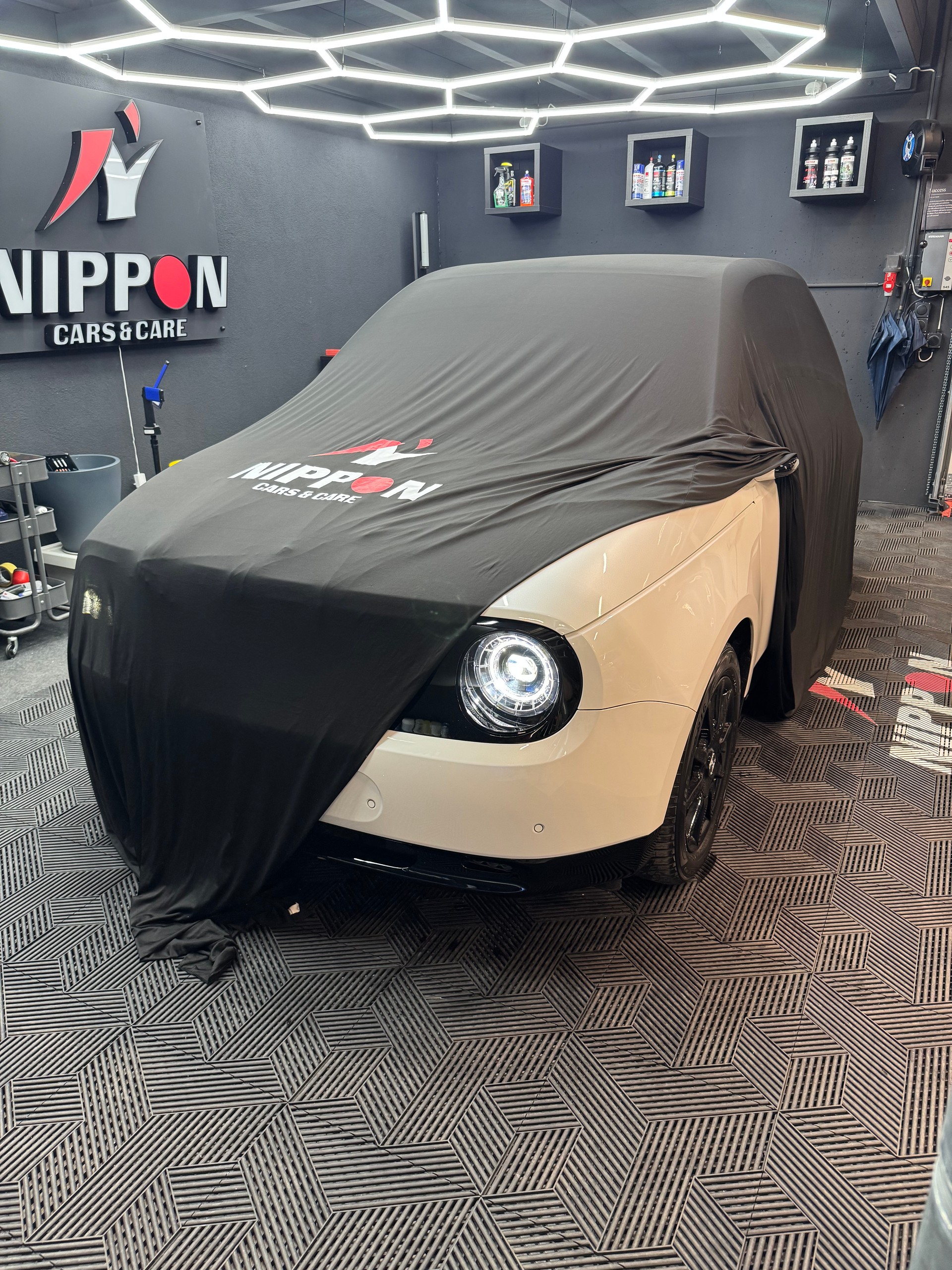 HONDA e-image-0