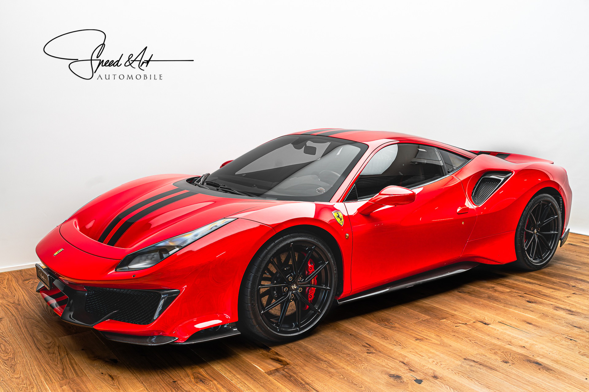 FERRARI 488 Pista 3.9 V8 | NOVITEC | PPF LACKSCHUTZFOLIE | KERAMIKVERSIEGELUNG | OHNE OPF-showroom-element-1