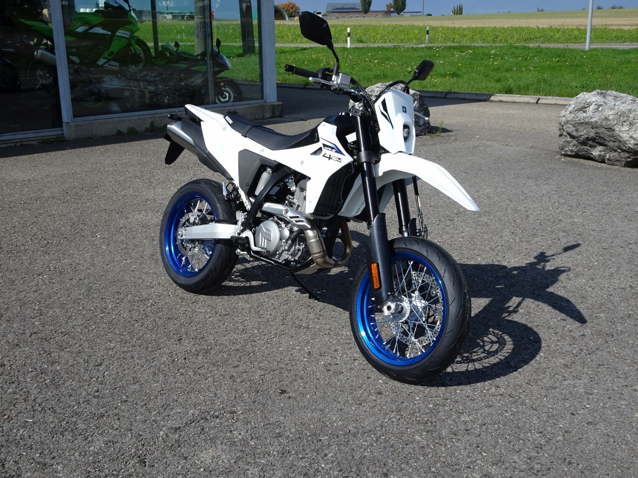 SUZUKI DR-Z 4 SM-image-1