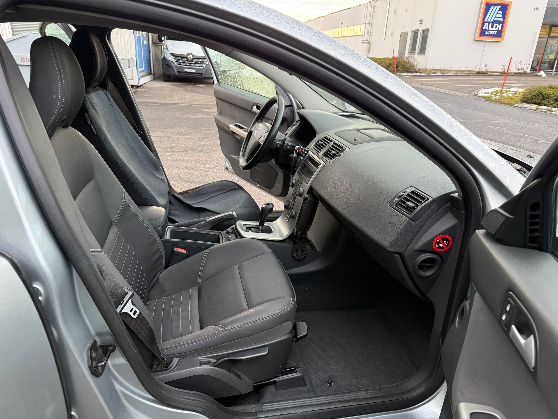 VOLVO S40 2.4 Summum-image-8