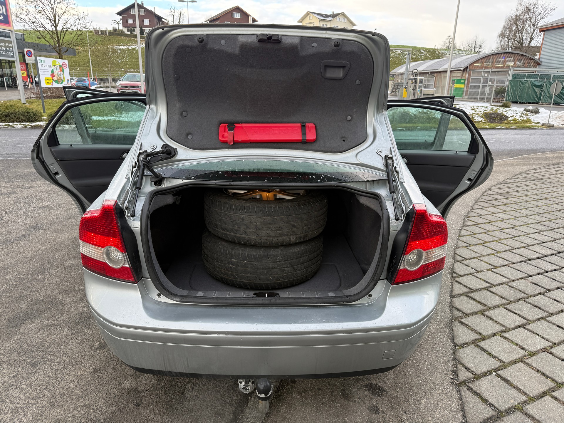 VOLVO S40 2.4 Summum-image-11