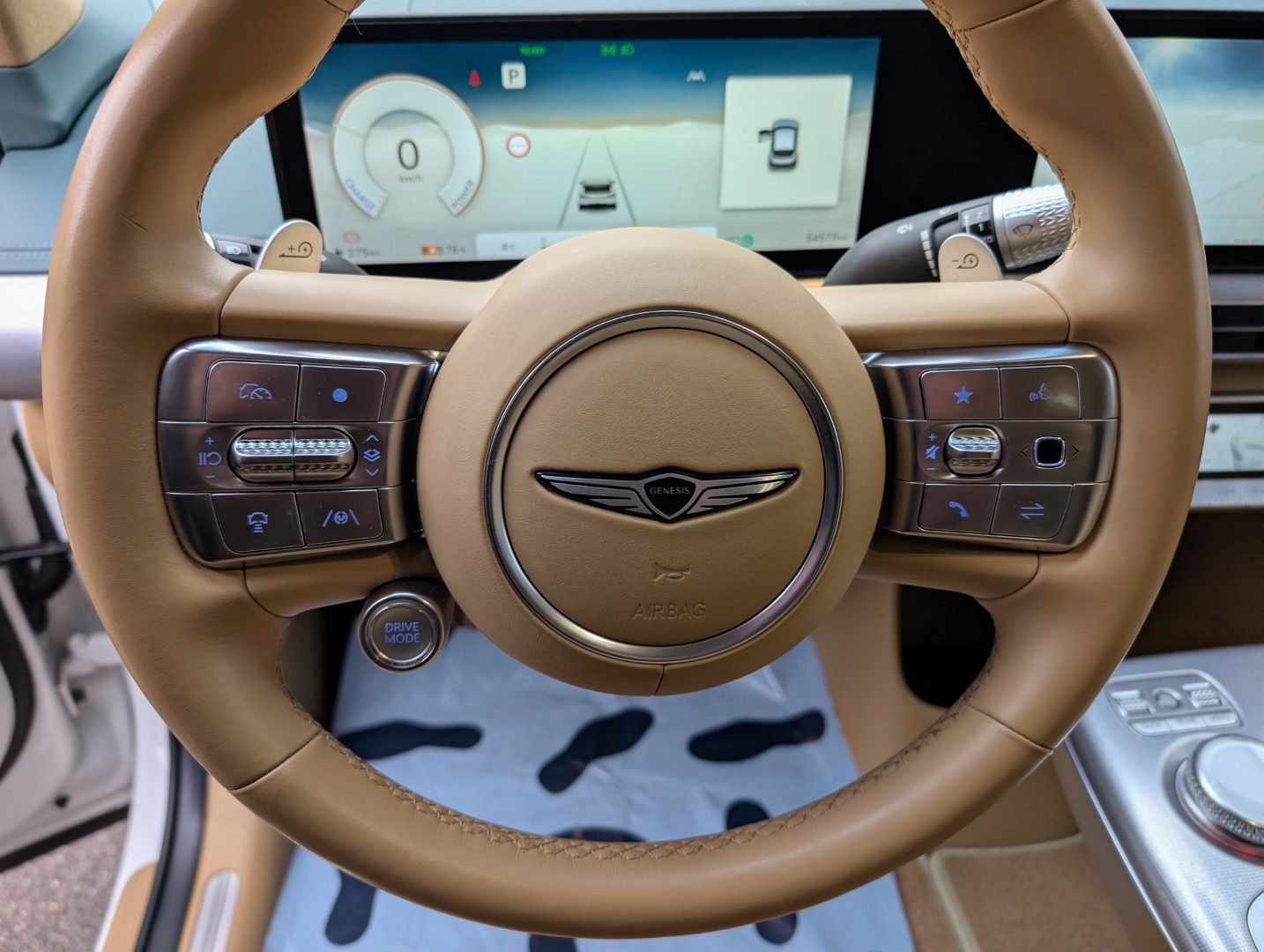 GENESIS GV60 77.4 kWh Sport AWD-image-4