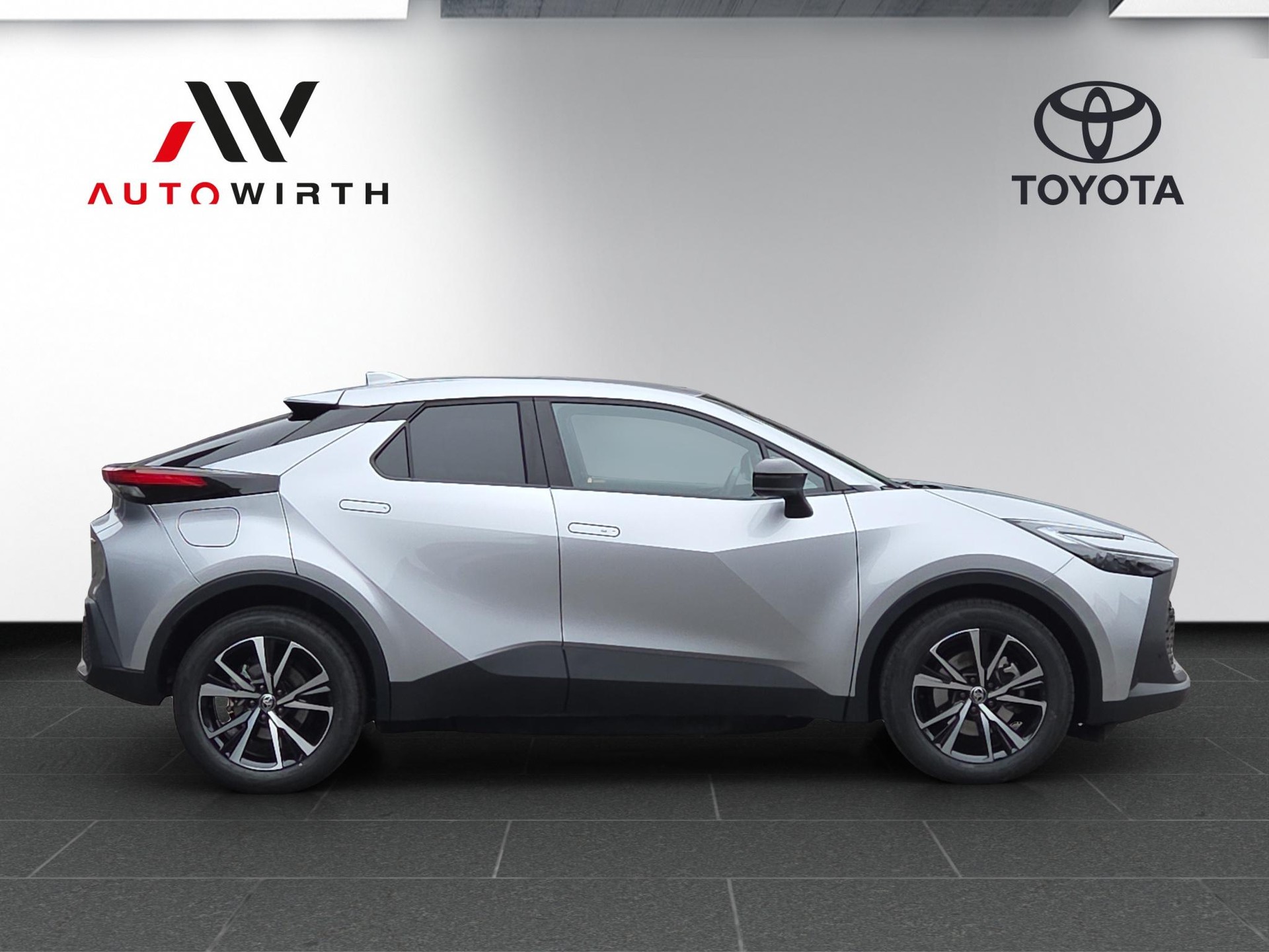 TOYOTA C-HR 2.0 PHEV Swiss Edition-image-3