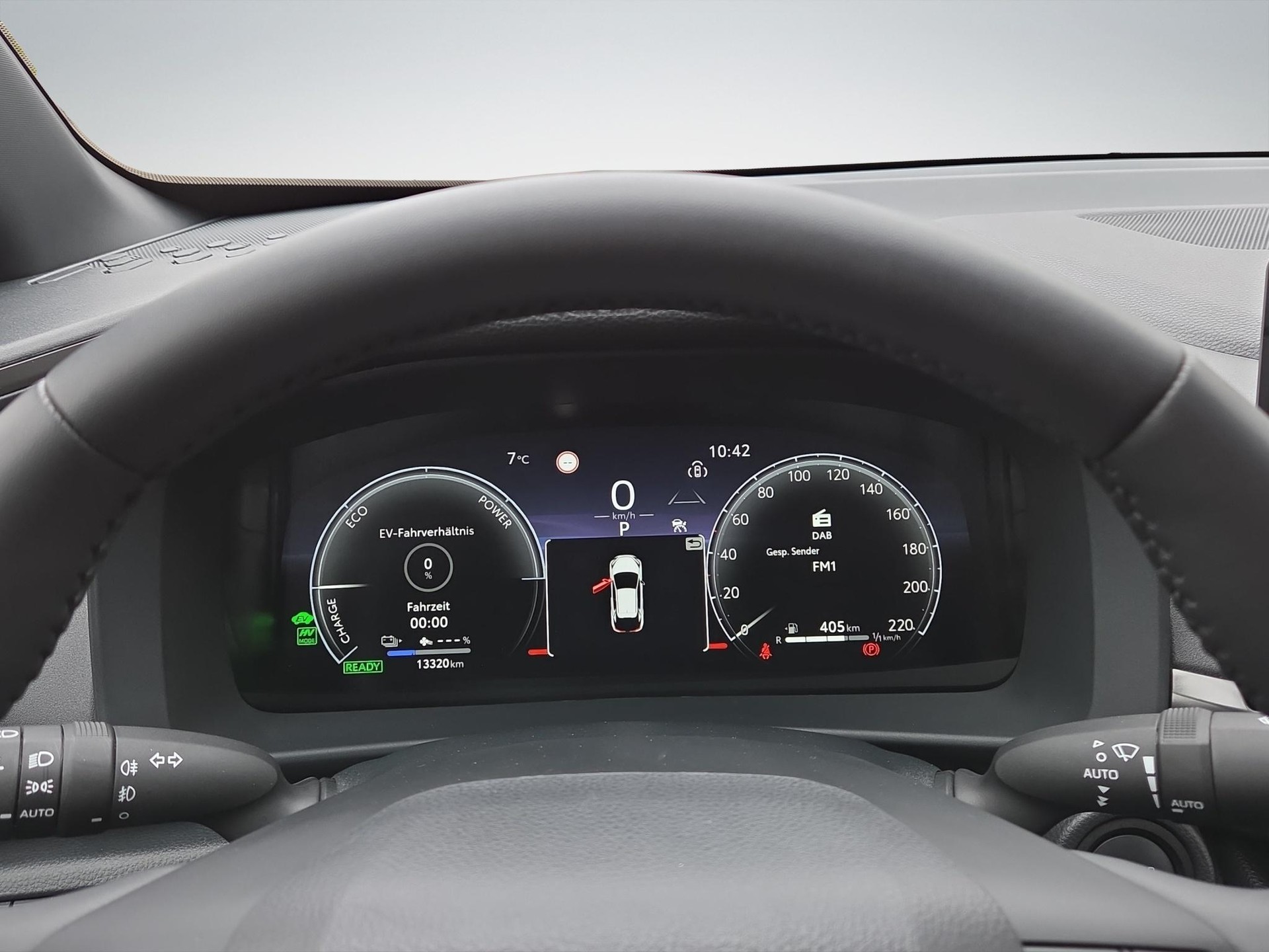 TOYOTA C-HR 2.0 PHEV Swiss Edition-image-10