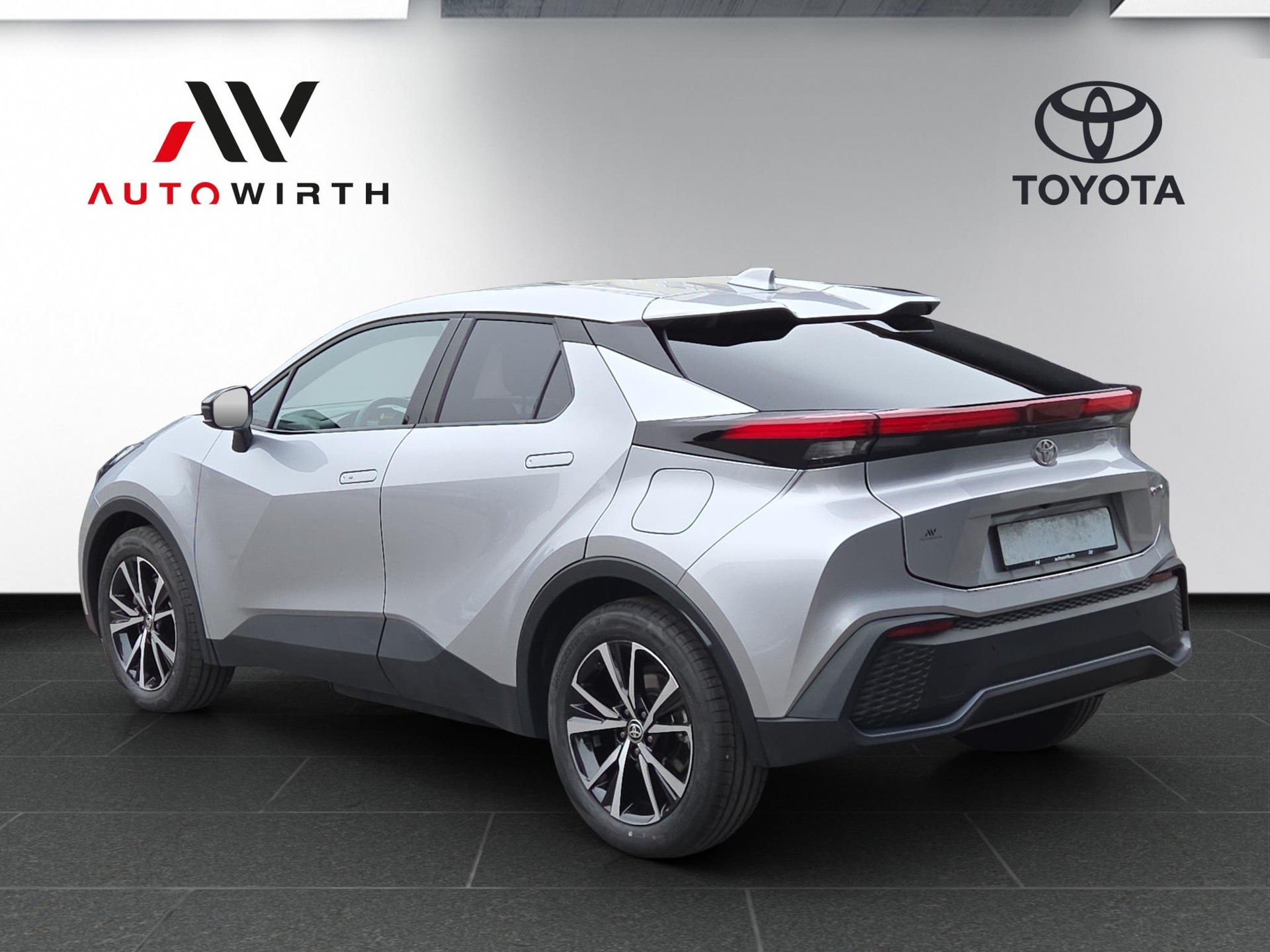 TOYOTA C-HR 2.0 PHEV Swiss Edition-image-6