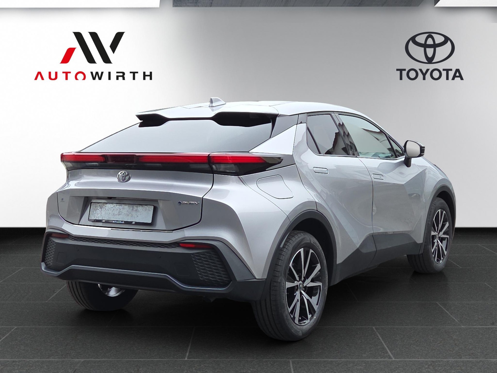 TOYOTA C-HR 2.0 PHEV Swiss Edition-image-4