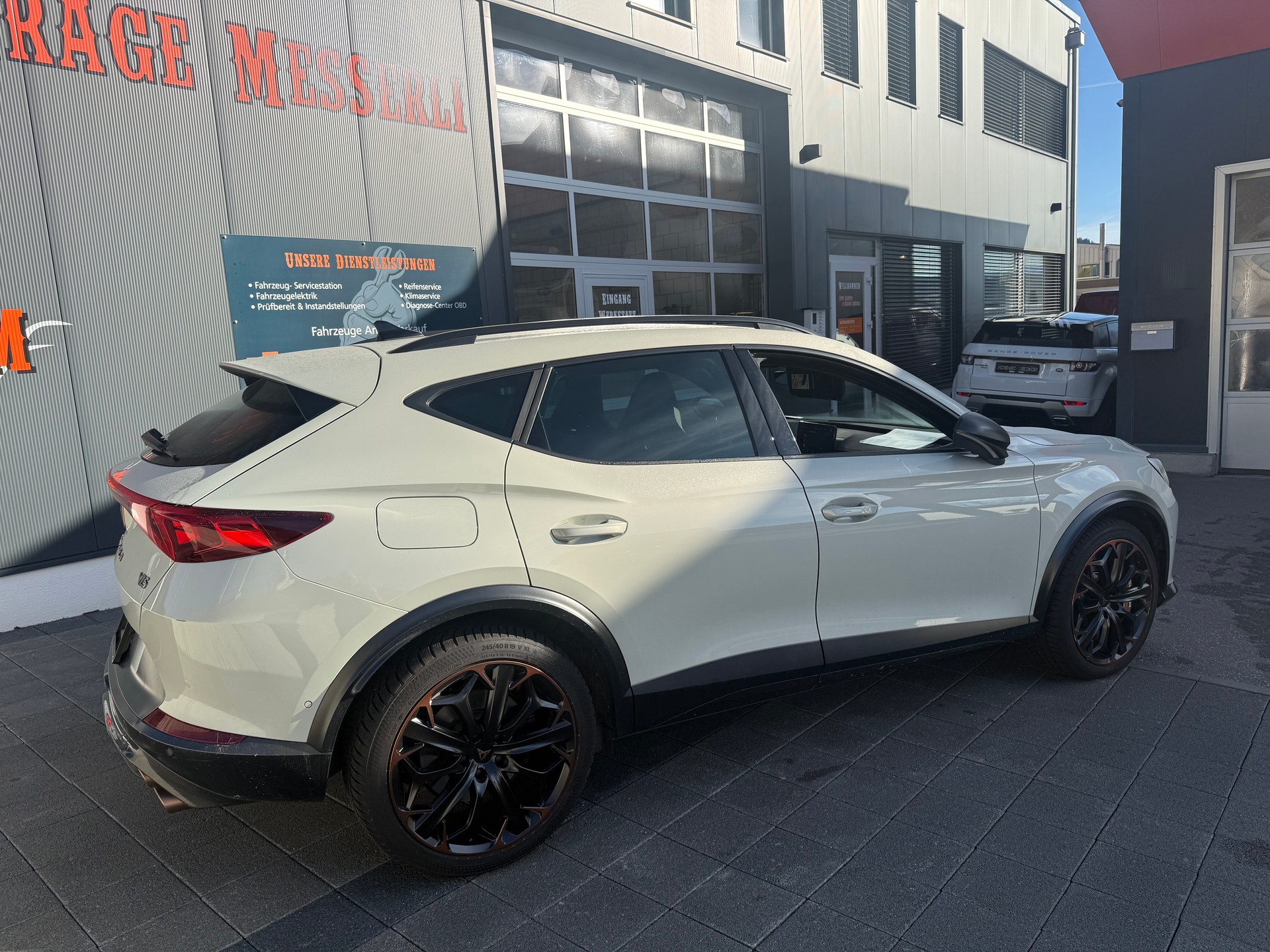 CUPRA Formentor 2.5TSI VZ5 Taiga Grey 4Drive DSG-image-6