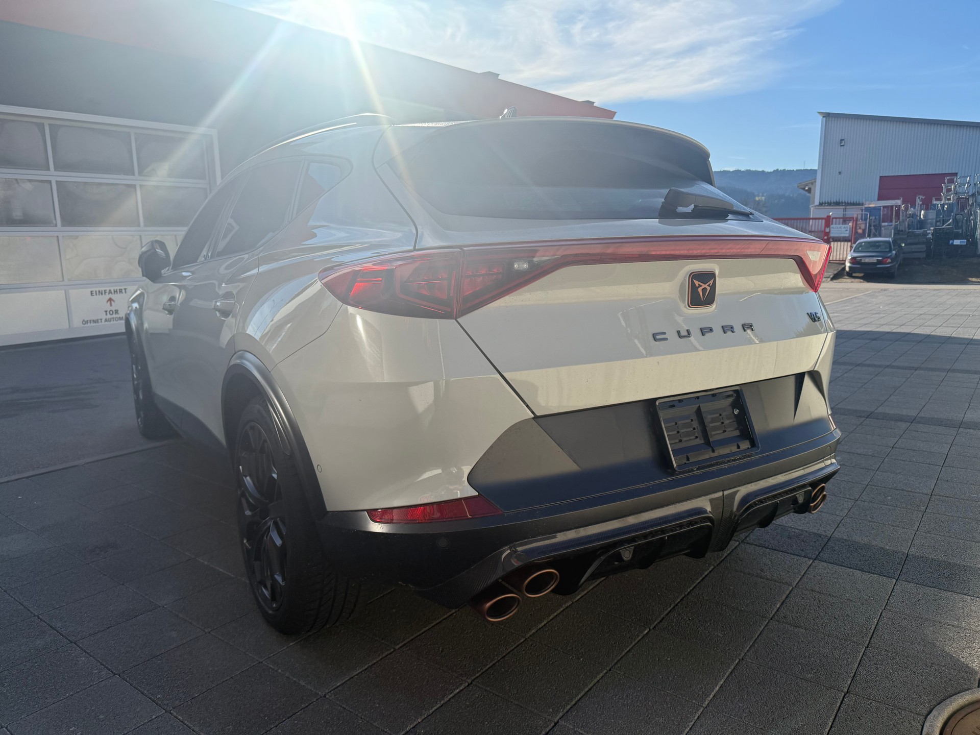 CUPRA Formentor 2.5TSI VZ5 Taiga Grey 4Drive DSG-image-5