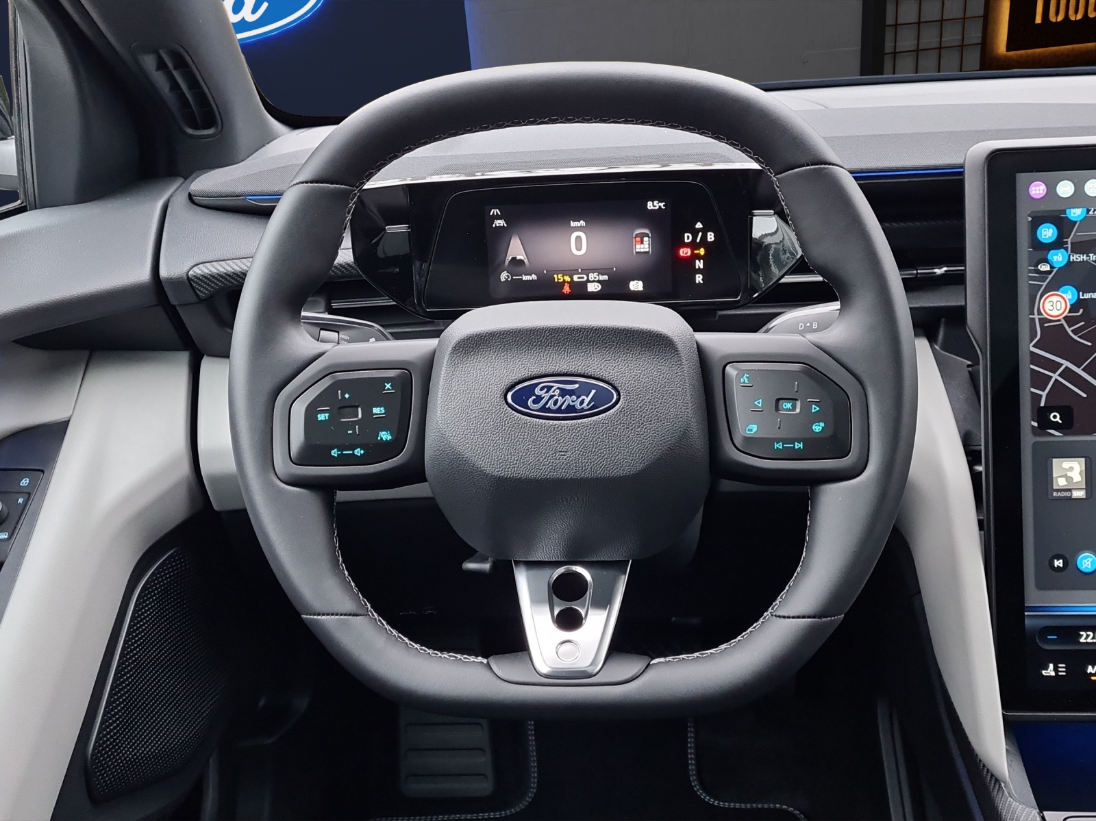 FORD Capri Extended Range (77 kWh) Premium RWD AUTOMAT-image-9