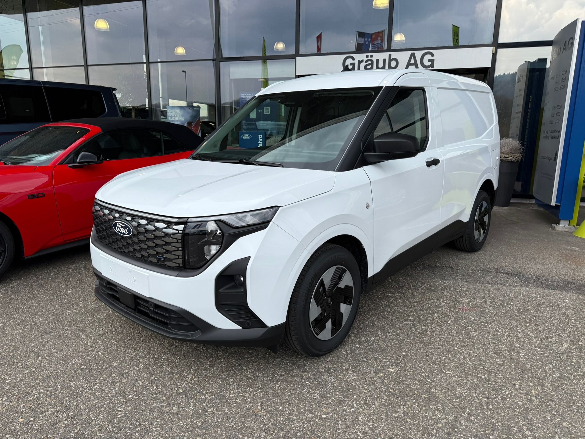 FORD E-Transit Courier Van Trend 43,5kWh-showroom-element-3