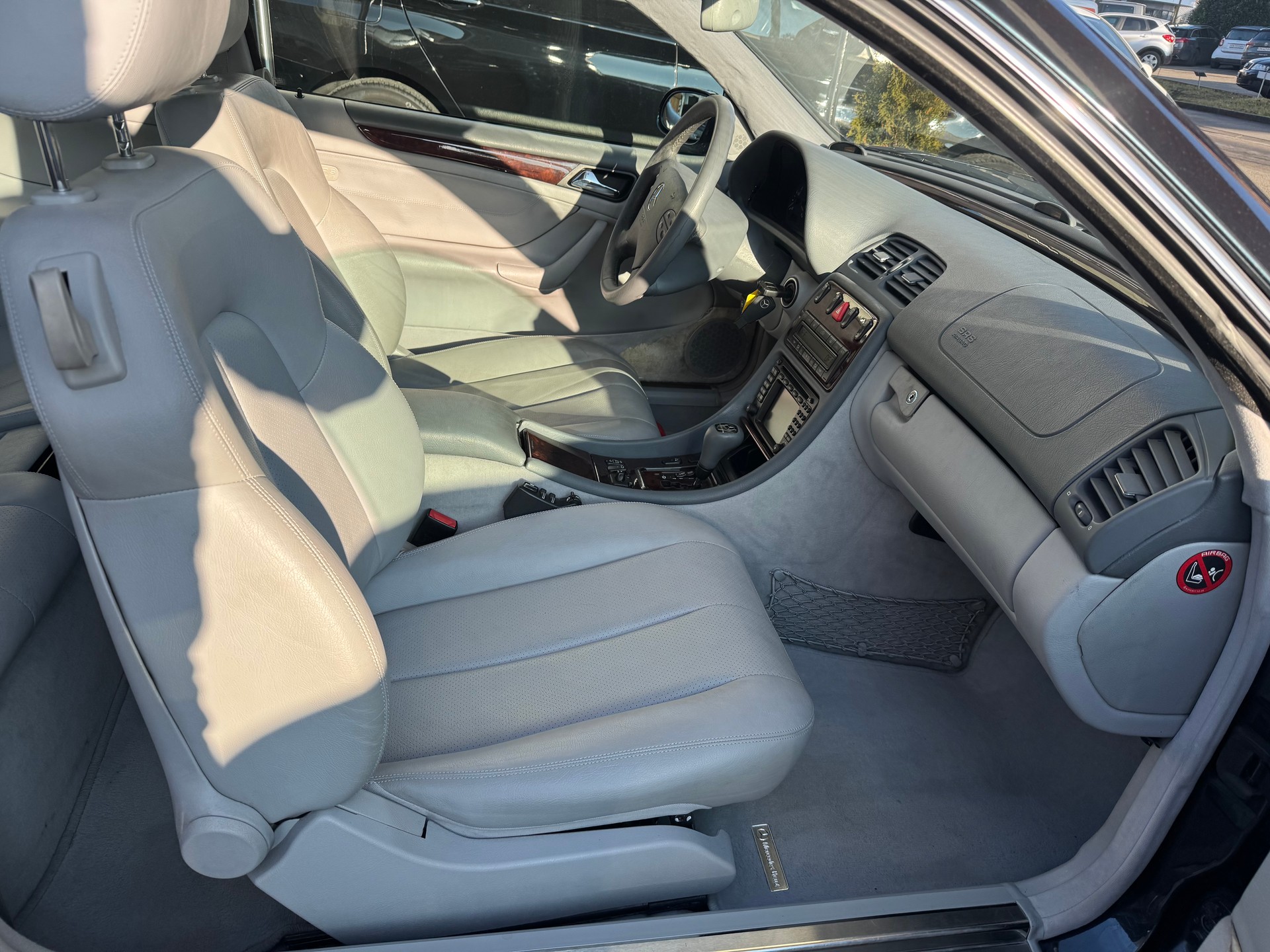 MERCEDES-BENZ CLK 430 Elégance Automatic-image-4