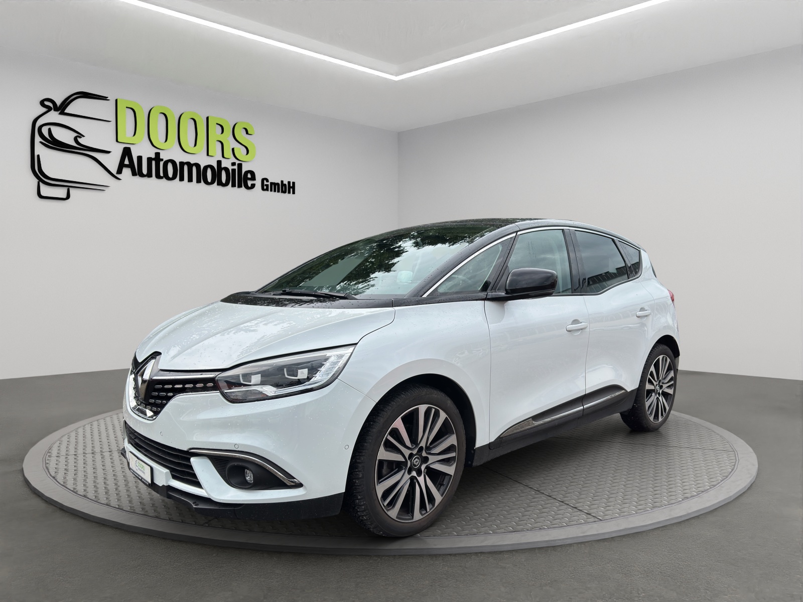 RENAULT Scénic 1.5 dCi Initiale Paris EDC-showroom-element-2