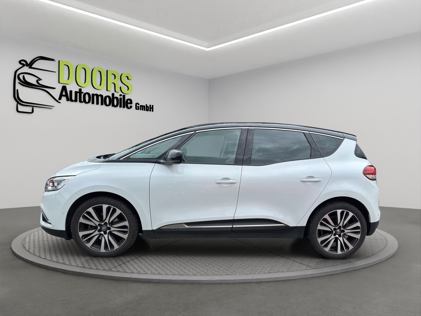 RENAULT Scénic 1.5 dCi Initiale Paris EDC-image-5