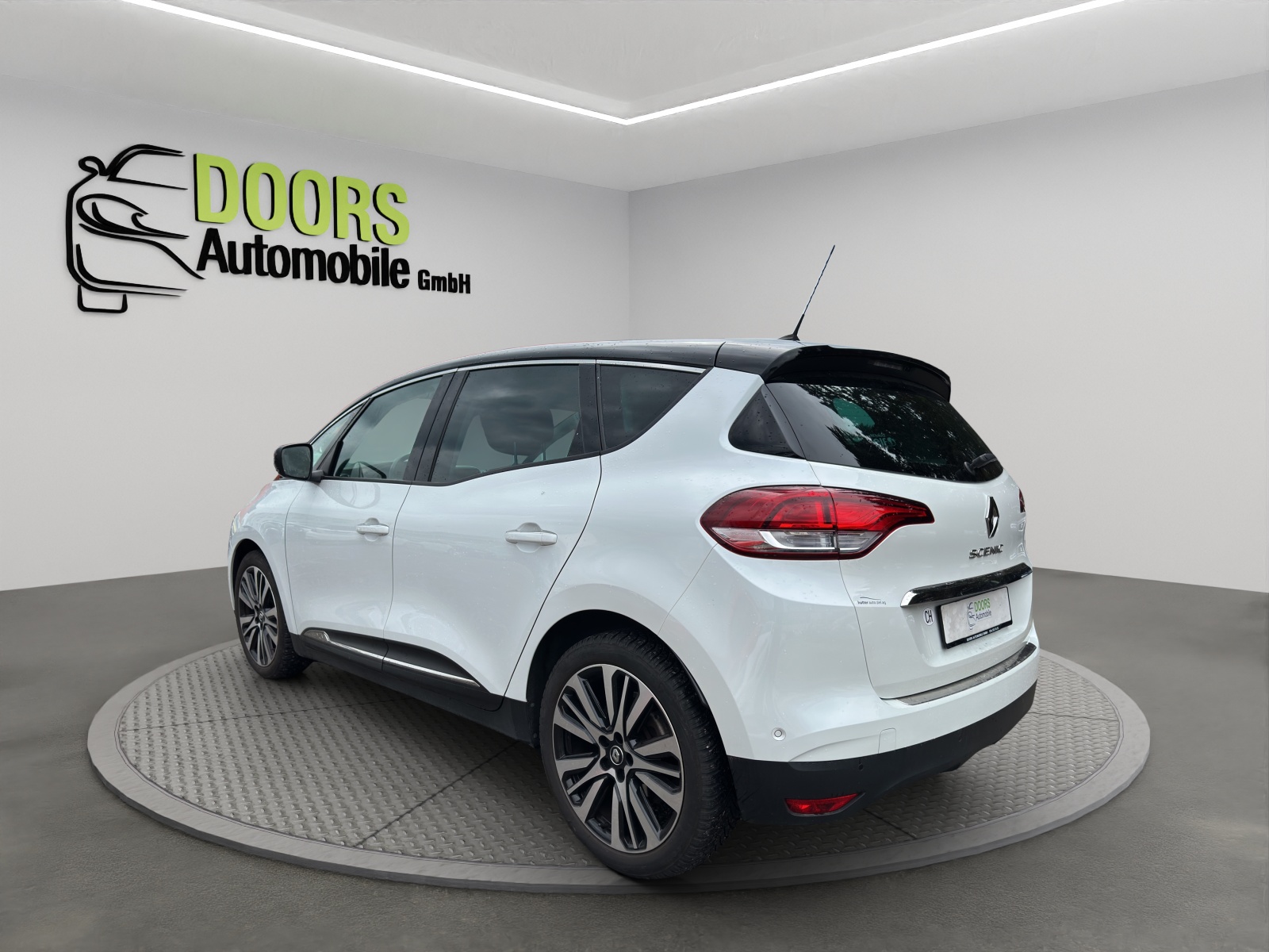 RENAULT Scénic 1.5 dCi Initiale Paris EDC-image-6