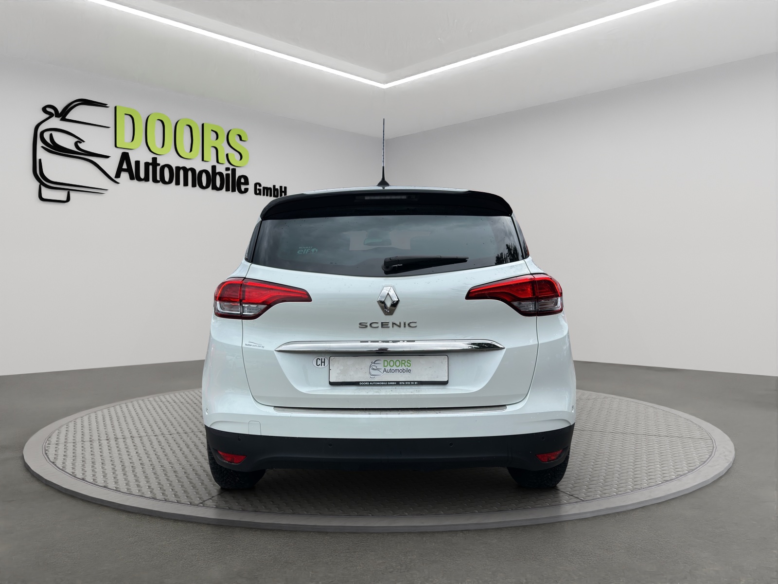 RENAULT Scénic 1.5 dCi Initiale Paris EDC-showroom-element-3