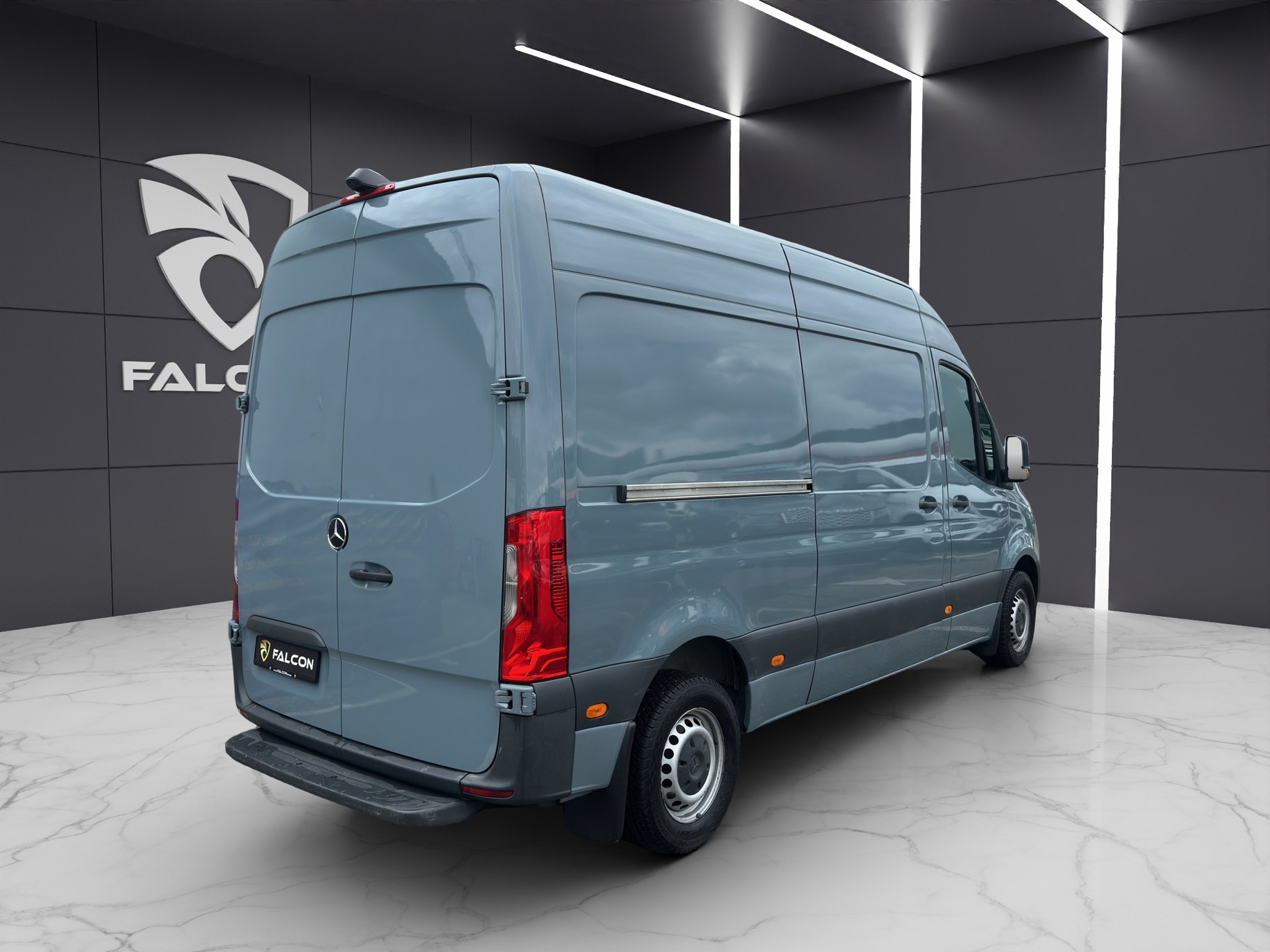 MERCEDES-BENZ Sprinter 214 CDI Standard 9G-TRONIC FWD-image-6