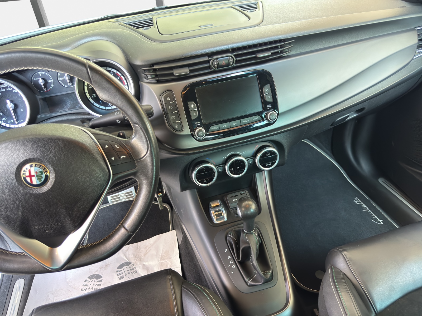 ALFA ROMEO Giulietta 1.4 MultiAir Sprint TCT-image-11