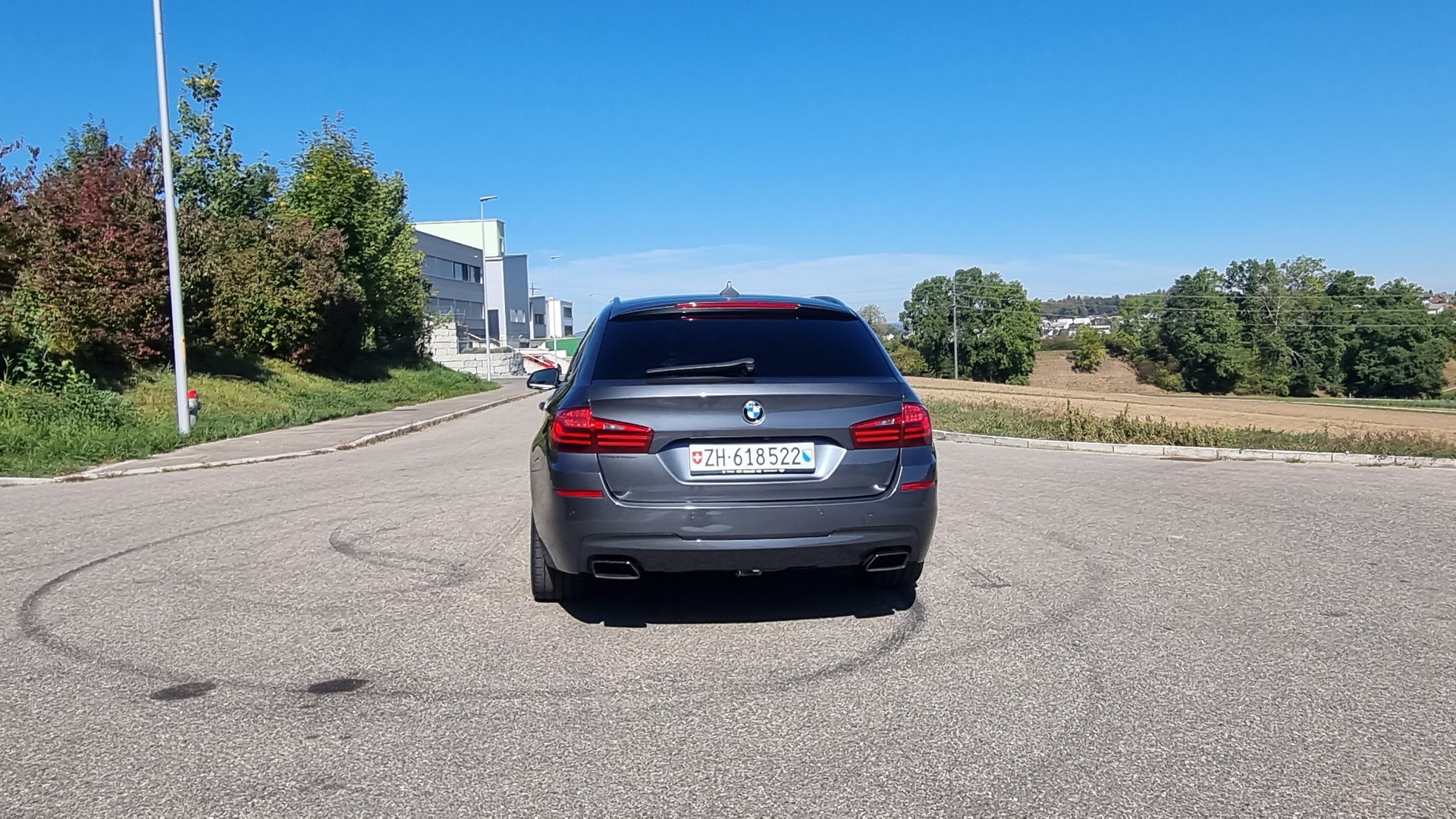 BMW M 550d xDrive-image-6