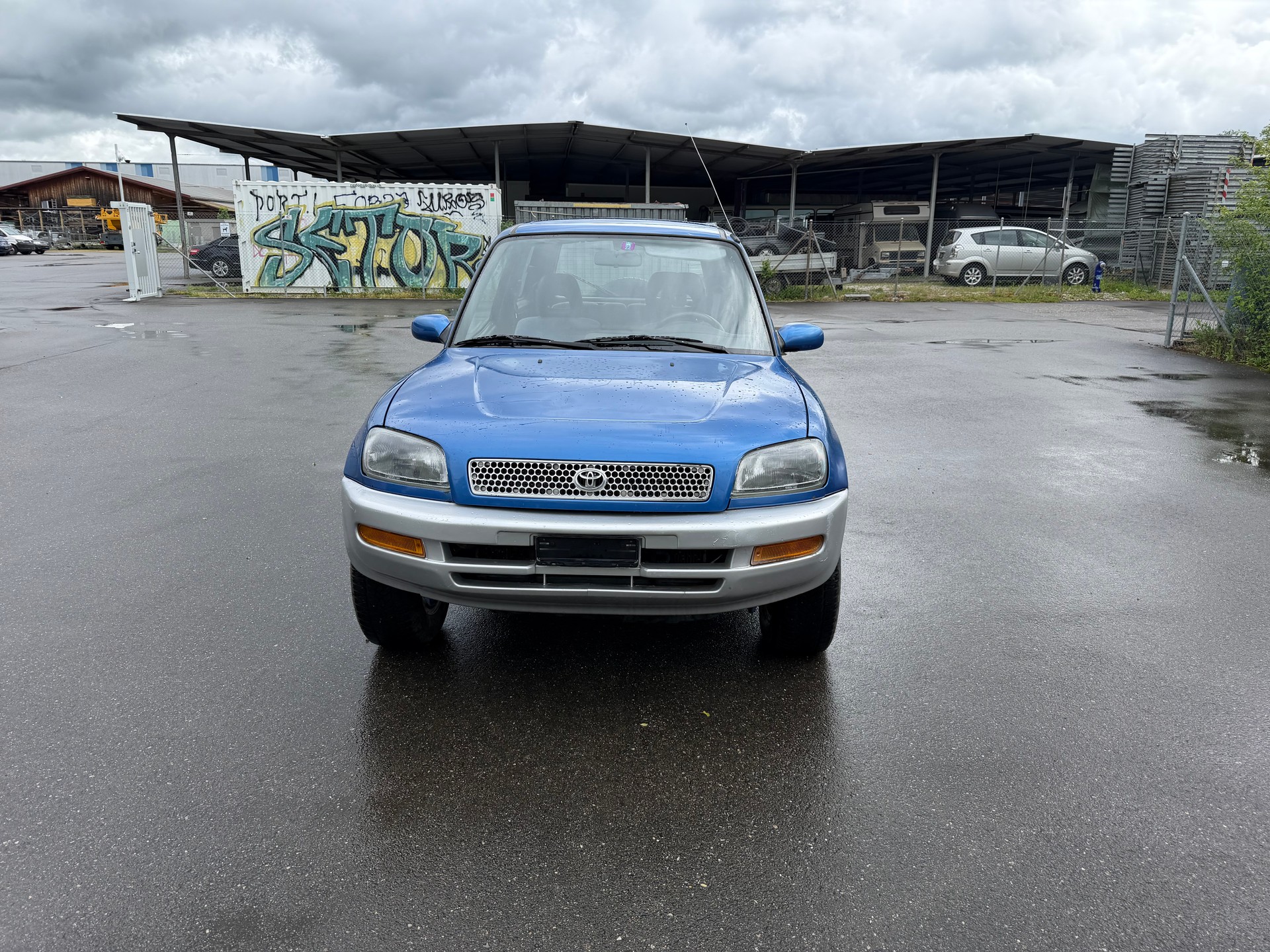 TOYOTA RAV-4-image-2