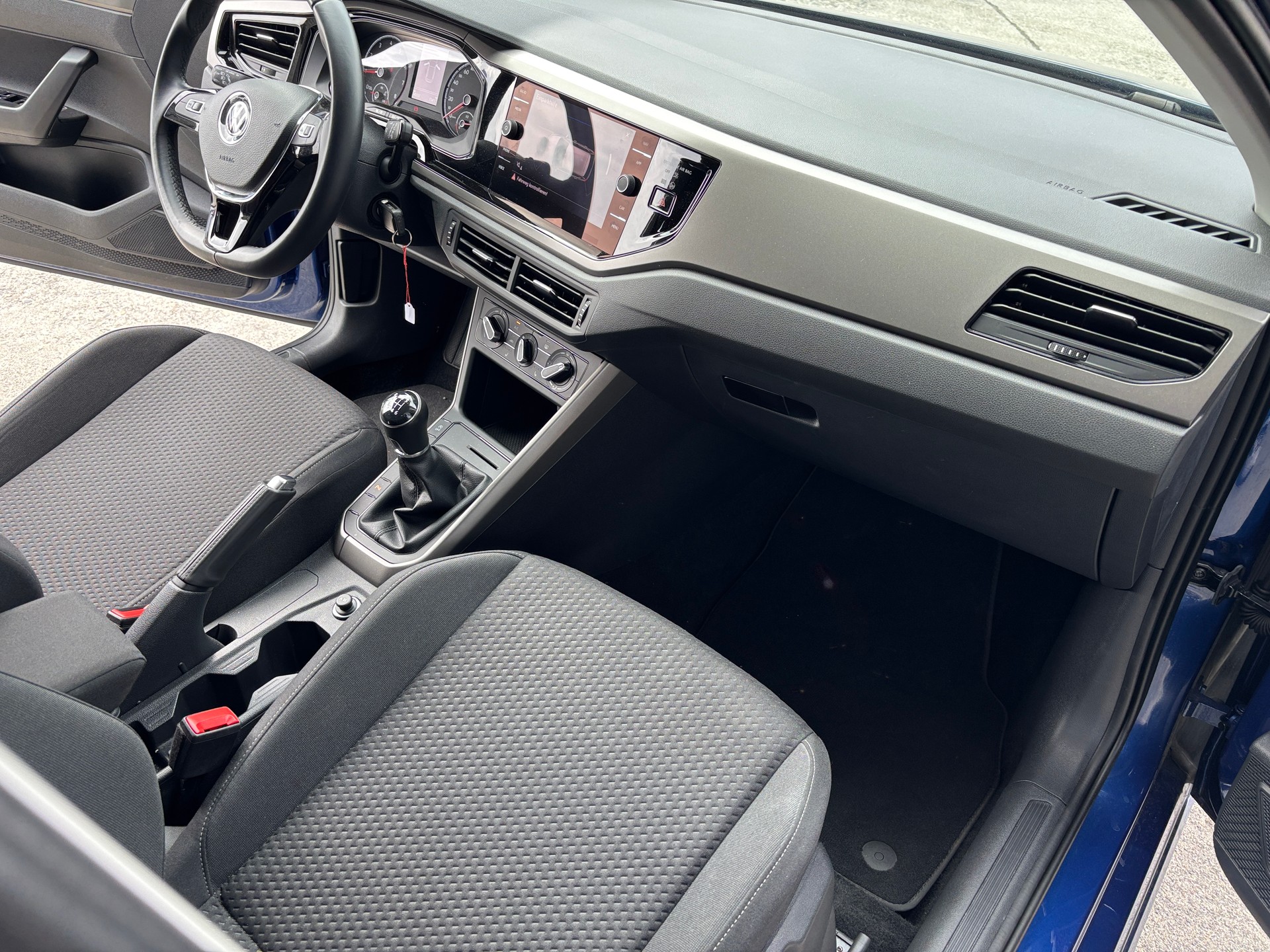 VW Polo 1.0 TSI BMT Comfortline-image-8