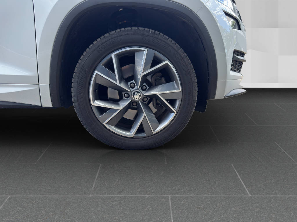 SKODA Kodiaq 2.0 TSI Sportline DSG 4x4-image-7