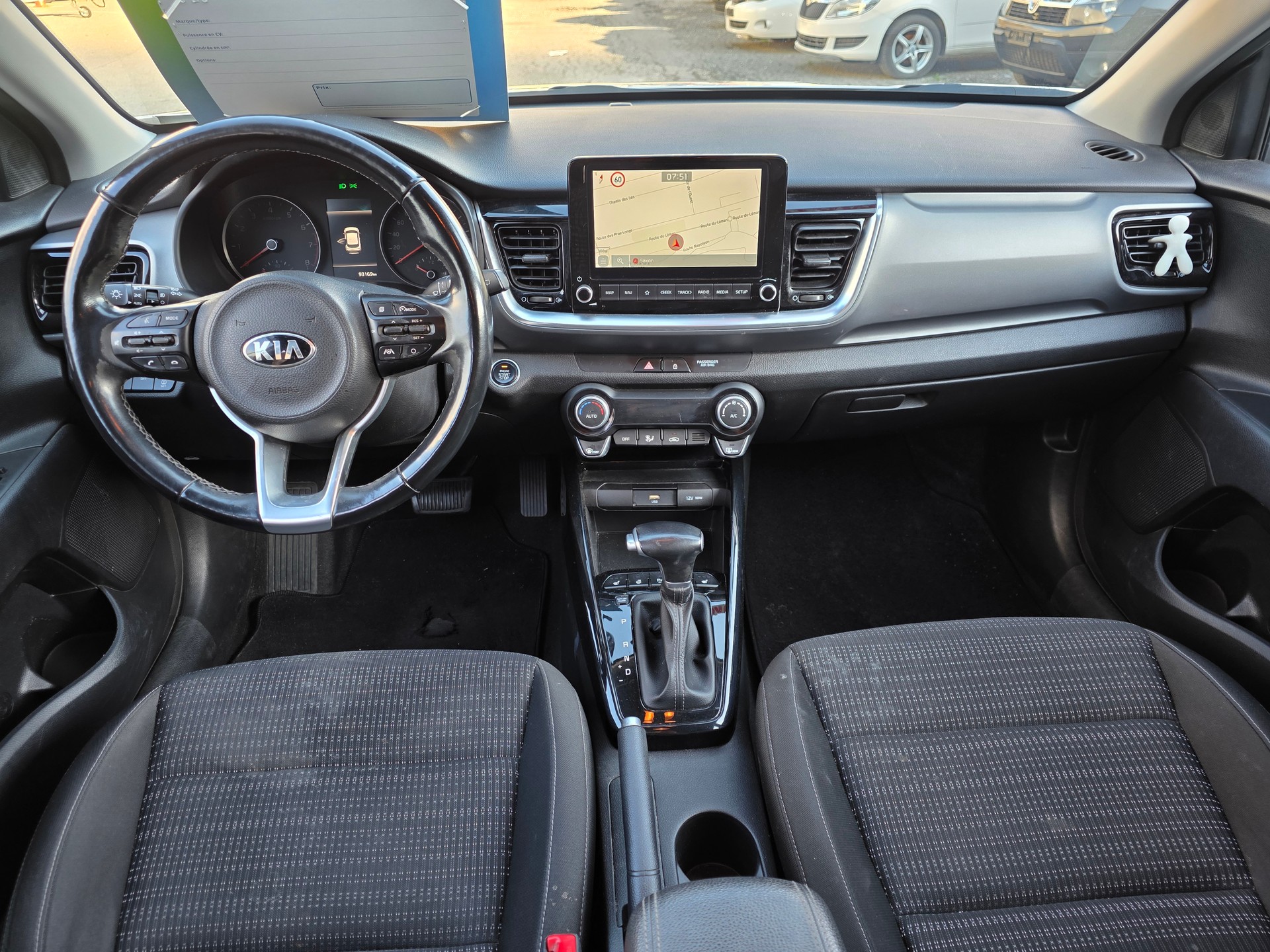 KIA Stonic 1.0 T-GDI Power DCT-image-6