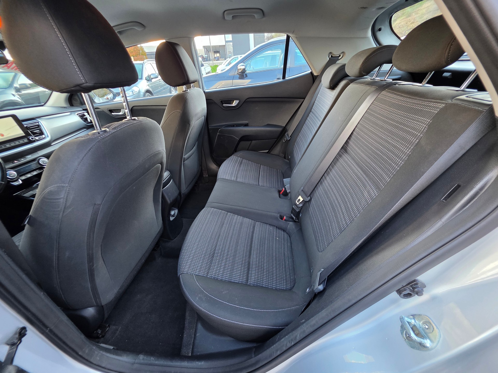 KIA Stonic 1.0 T-GDI Power DCT-image-8