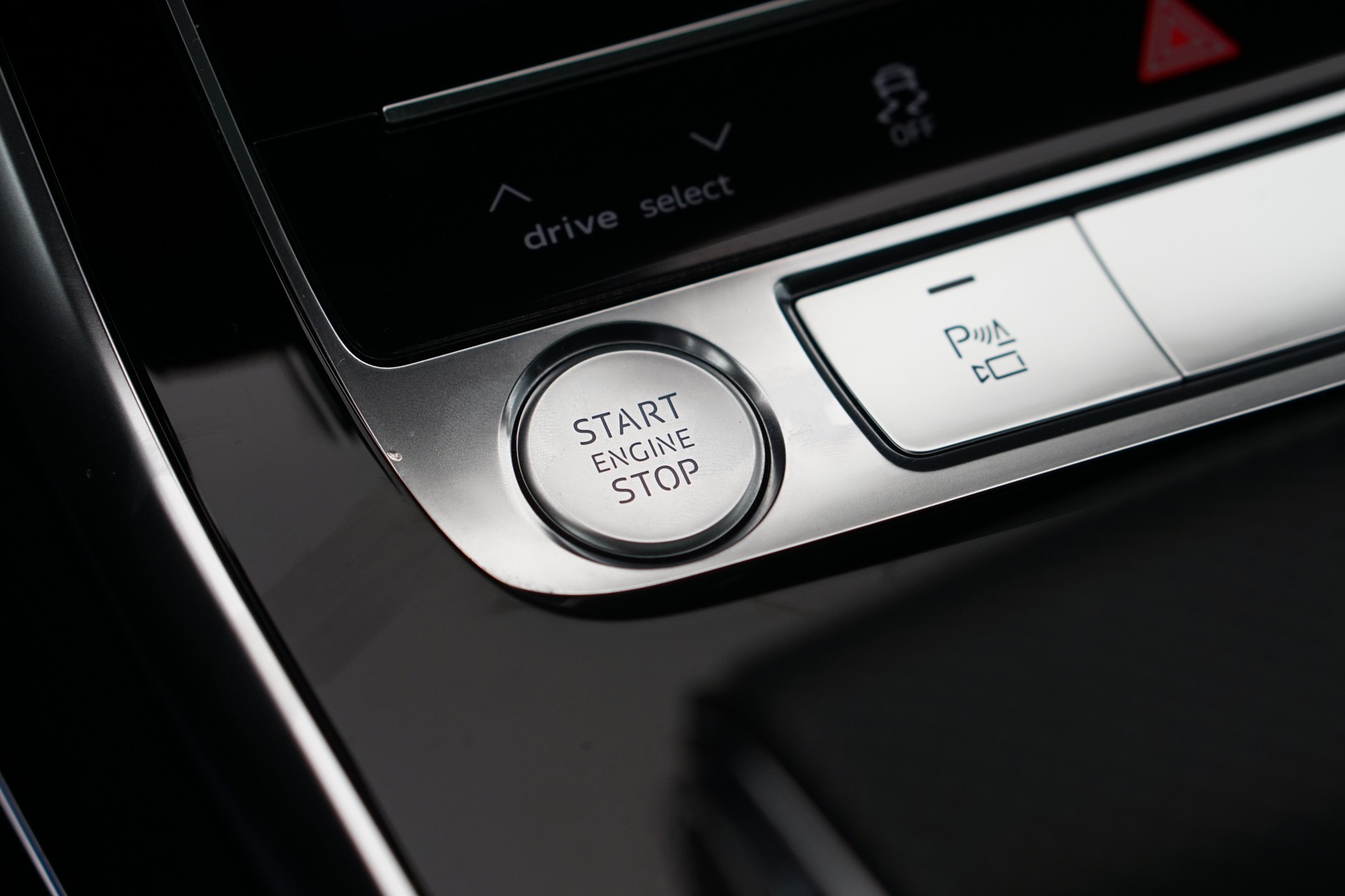 AUDI Q8 50 TDI quattro tiptronic *ABT Tuning* *CH-Fahrzeug*-image-31