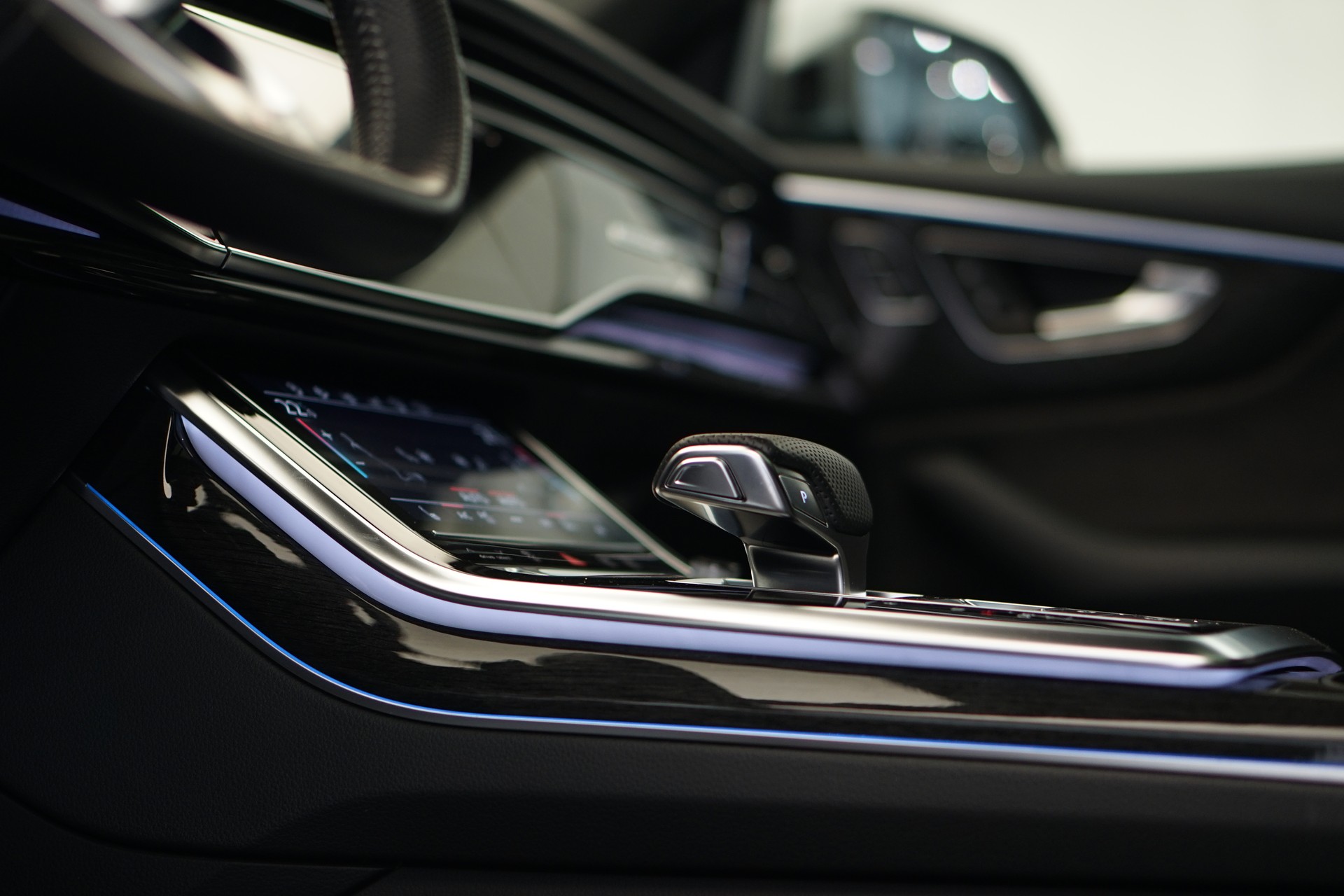 AUDI Q8 50 TDI quattro tiptronic *ABT Tuning* *CH-Fahrzeug*-image-37