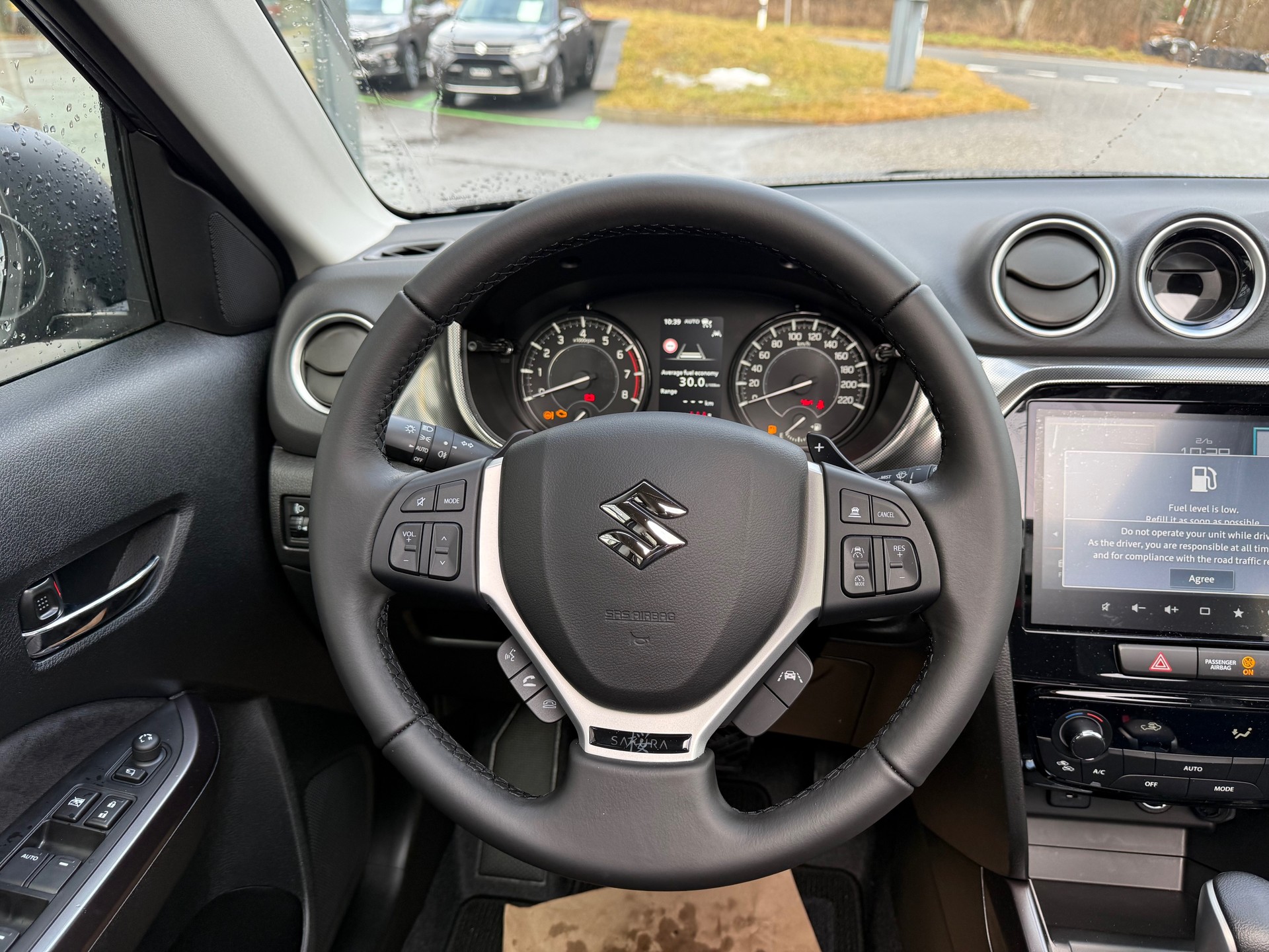 SUZUKI Vitara 1.4 Boosterjet Sakura Top 4x4 Hybrid Automatic-image-12