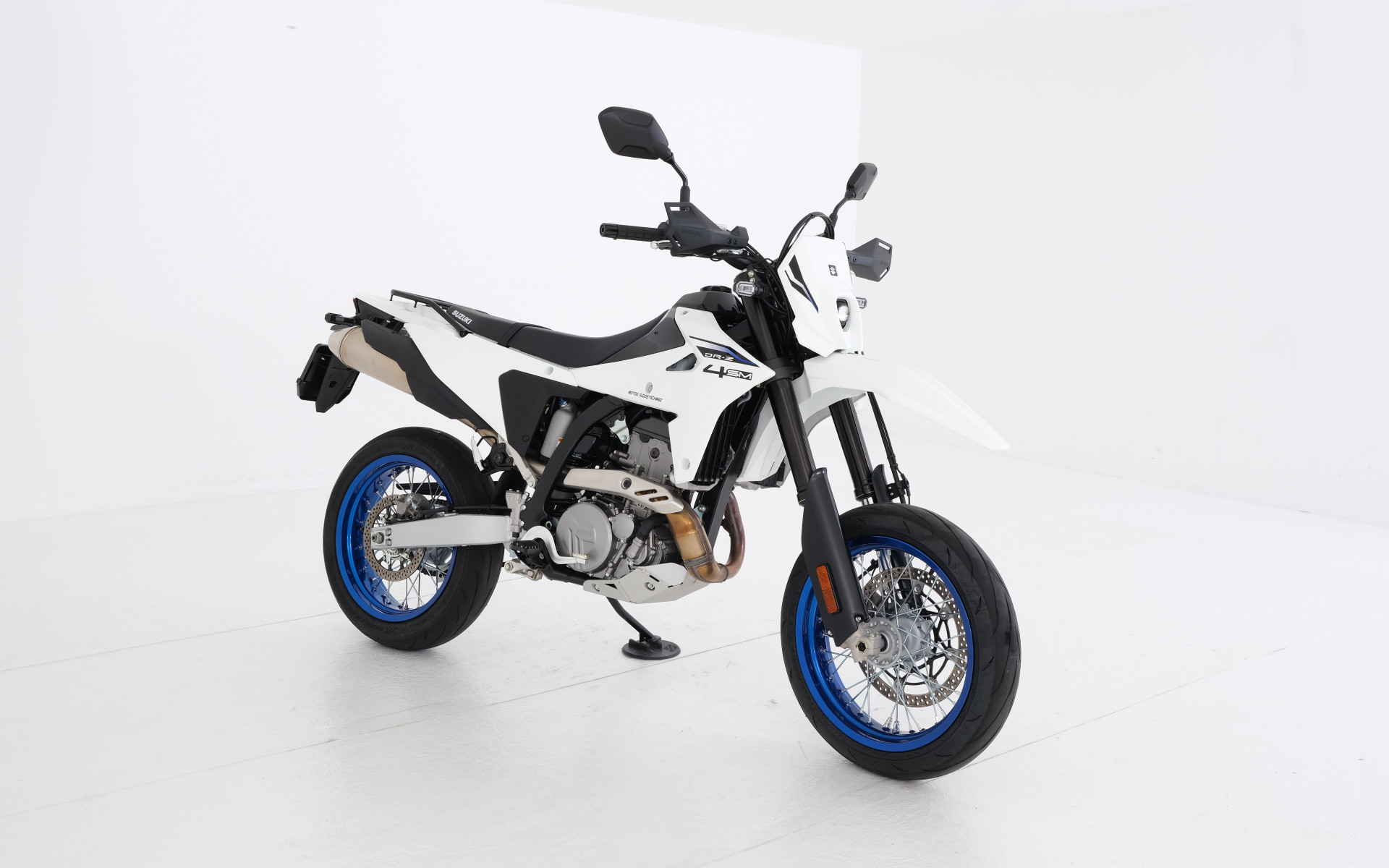 SUZUKI DR-Z4SM-image-0