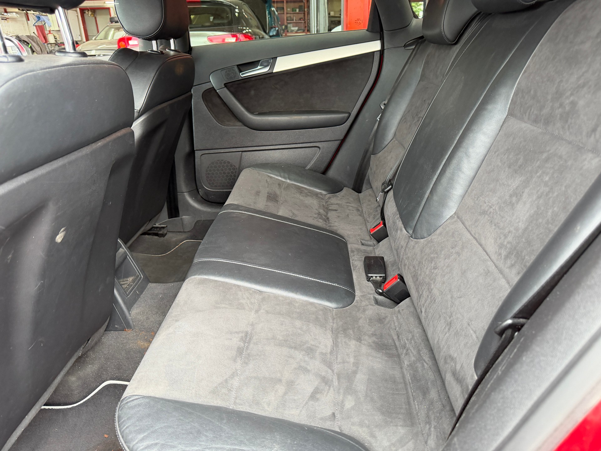 AUDI S3 Sportback 2.0 TFSI quattro S-tronic-image-14