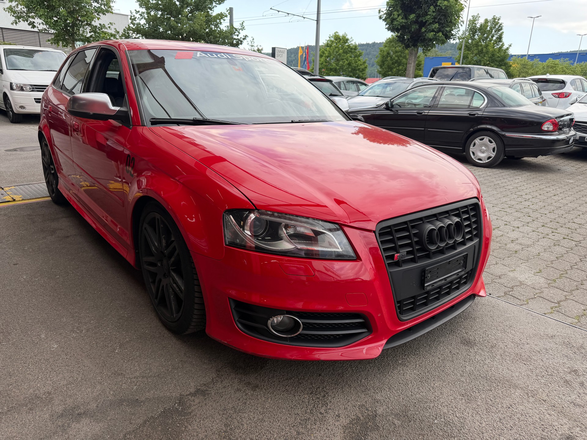 AUDI S3 Sportback 2.0 TFSI quattro S-tronic-showroom-element-1