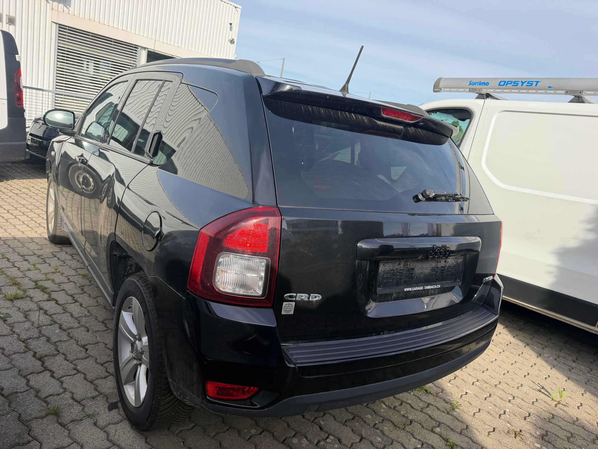 JEEP Compass 2.2 CRD Limited-showroom-element-3