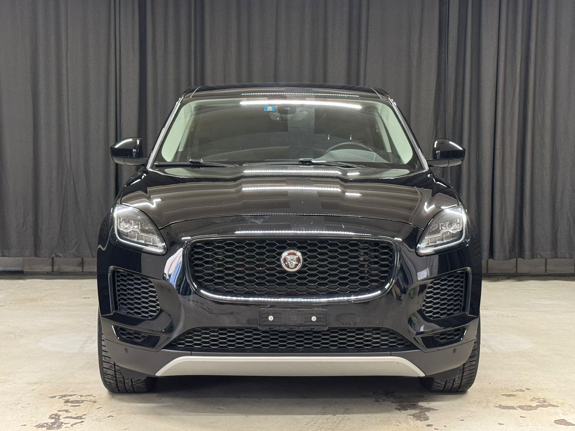 JAGUAR E-Pace 2.0d D150 S AWD Automatik-image-2
