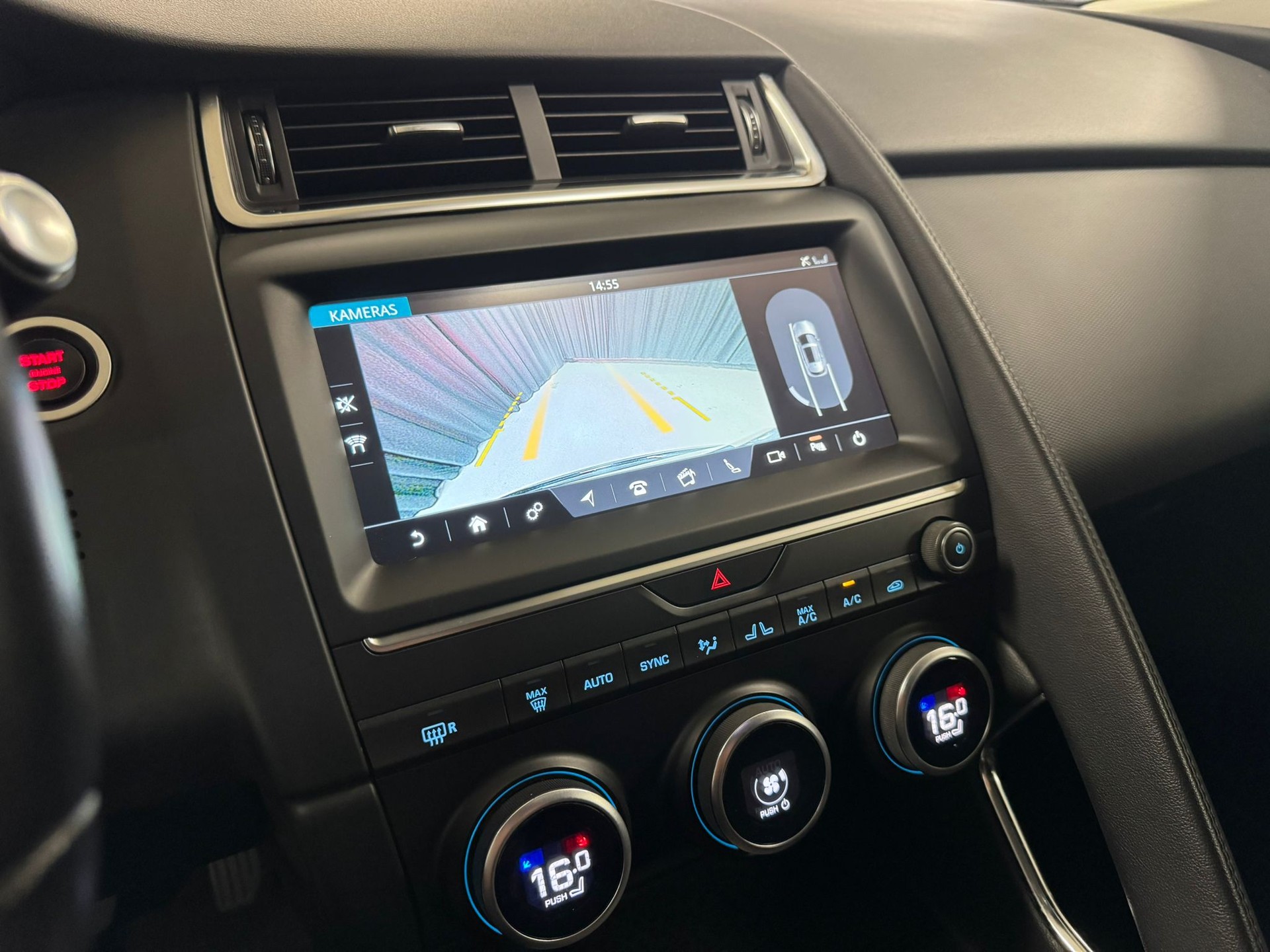 JAGUAR E-Pace 2.0d D150 S AWD Automatik-image-13