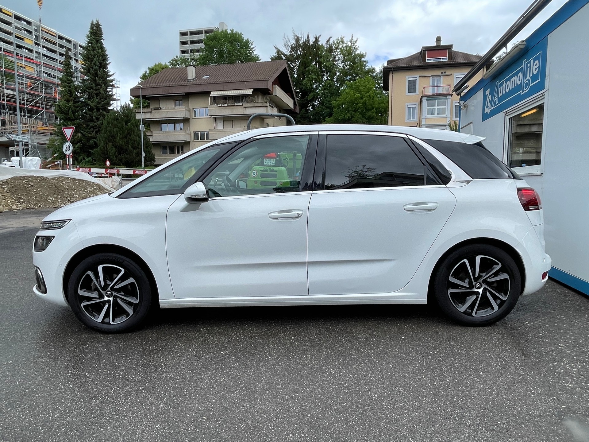 CITROEN C4 Spacetourer 1.5 BlueHDi Feel EAT8-image-1