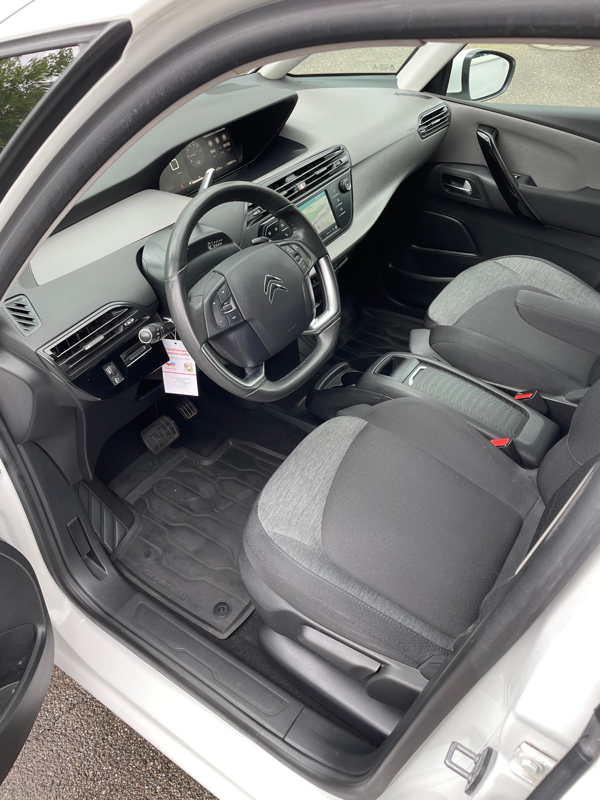 CITROEN C4 Spacetourer 1.5 BlueHDi Feel EAT8-image-6