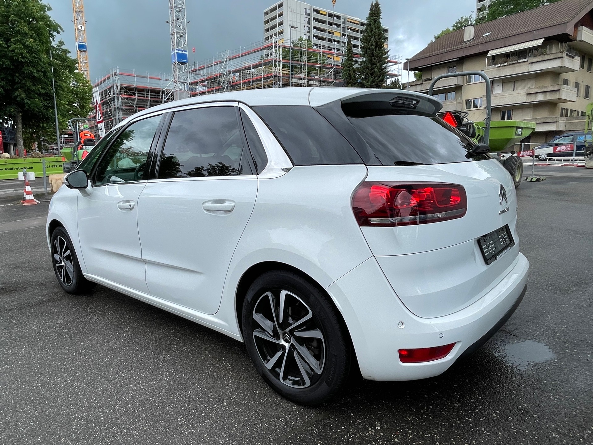 CITROEN C4 Spacetourer 1.5 BlueHDi Feel EAT8-image-2