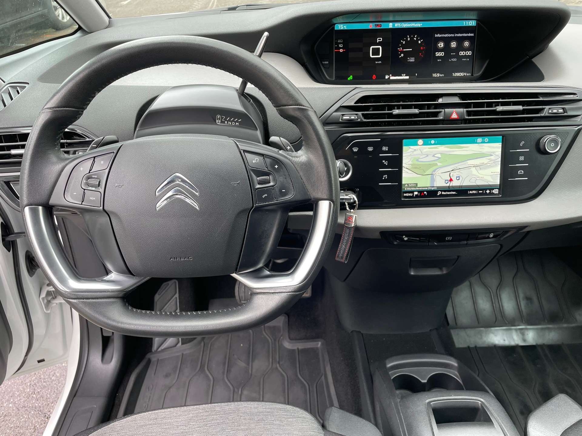 CITROEN C4 Spacetourer 1.5 BlueHDi Feel EAT8-image-9