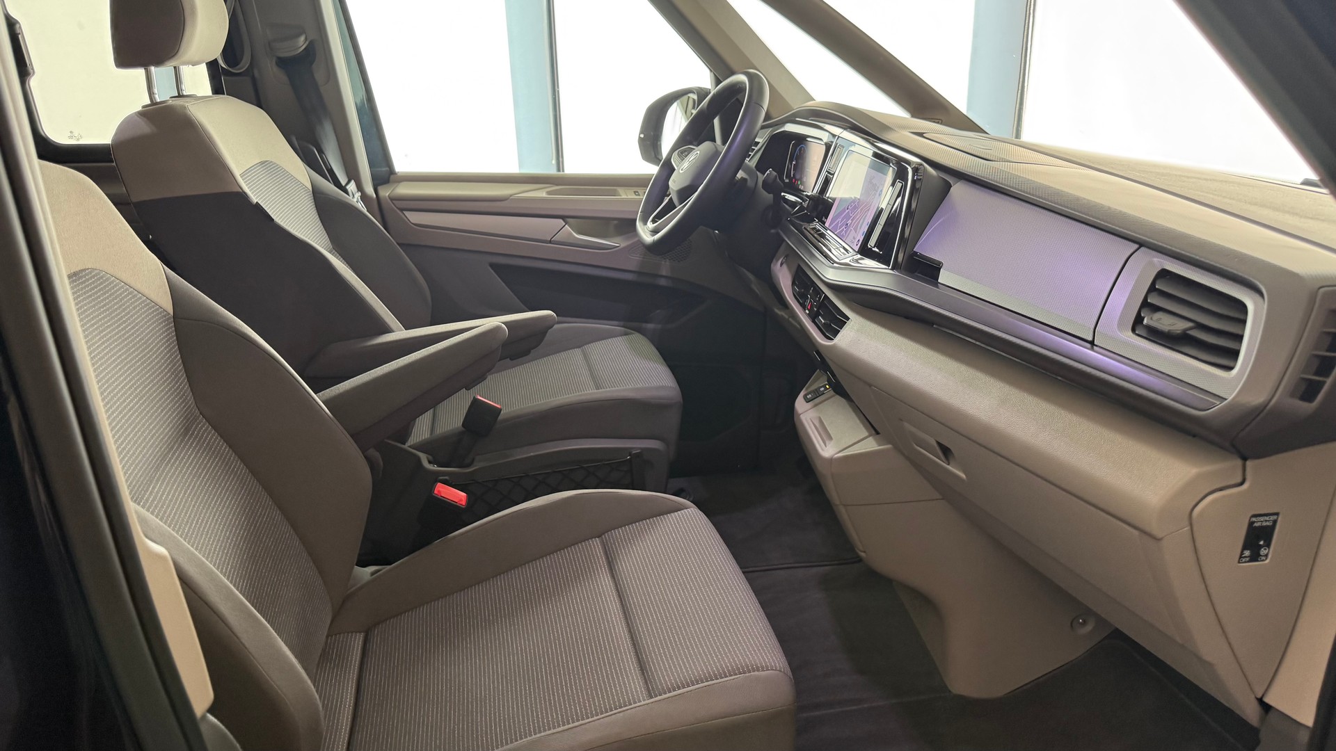 VW Multivan kurz 2.0 TDI DSG-showroom-element-3