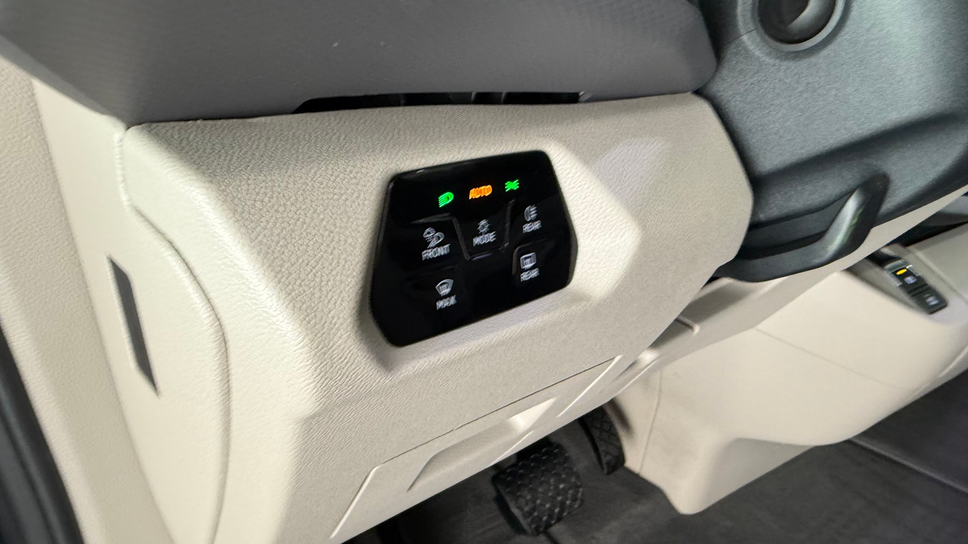 VW Multivan kurz 2.0 TDI DSG-image-11