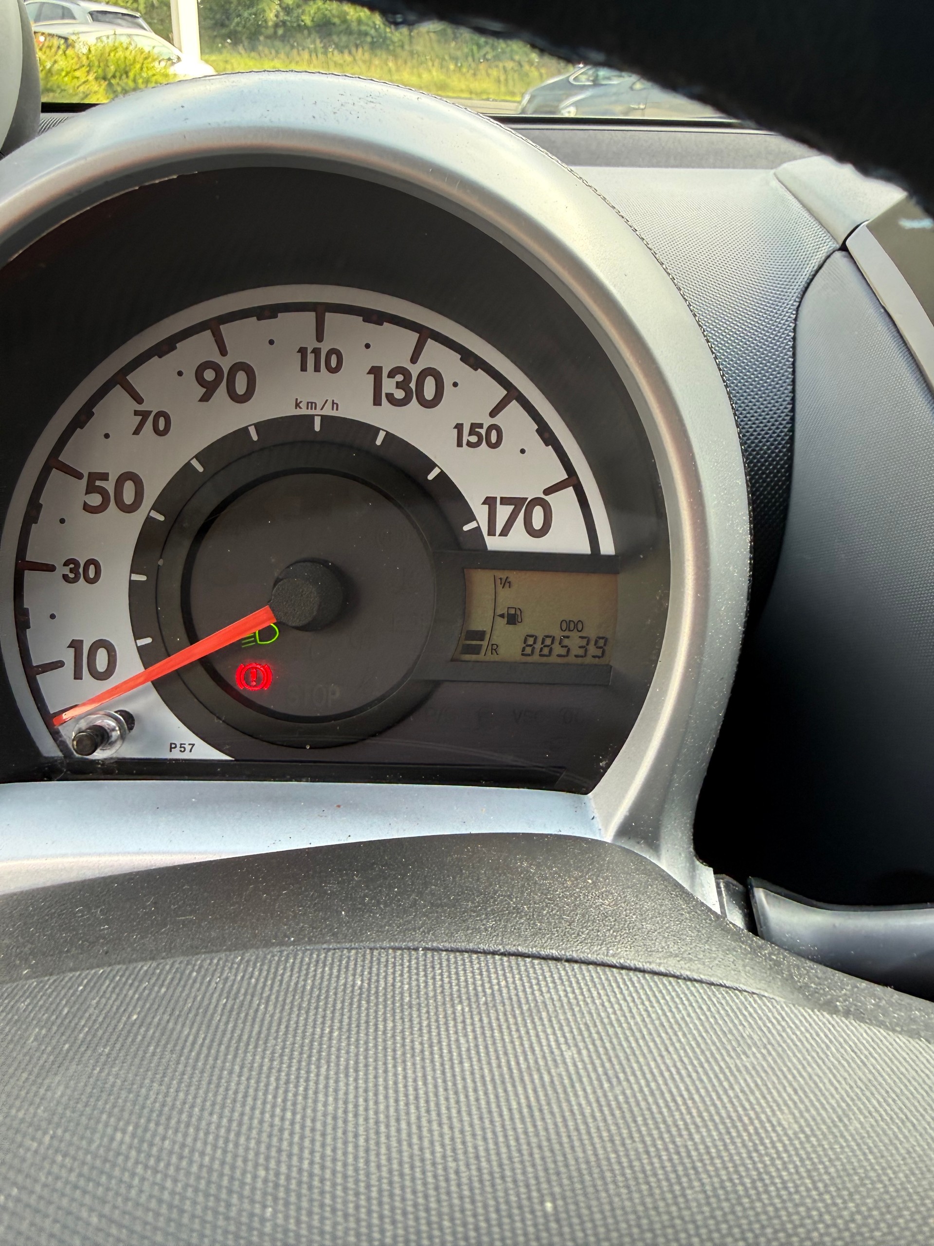 PEUGEOT 107 1.0 Trendy-image-12